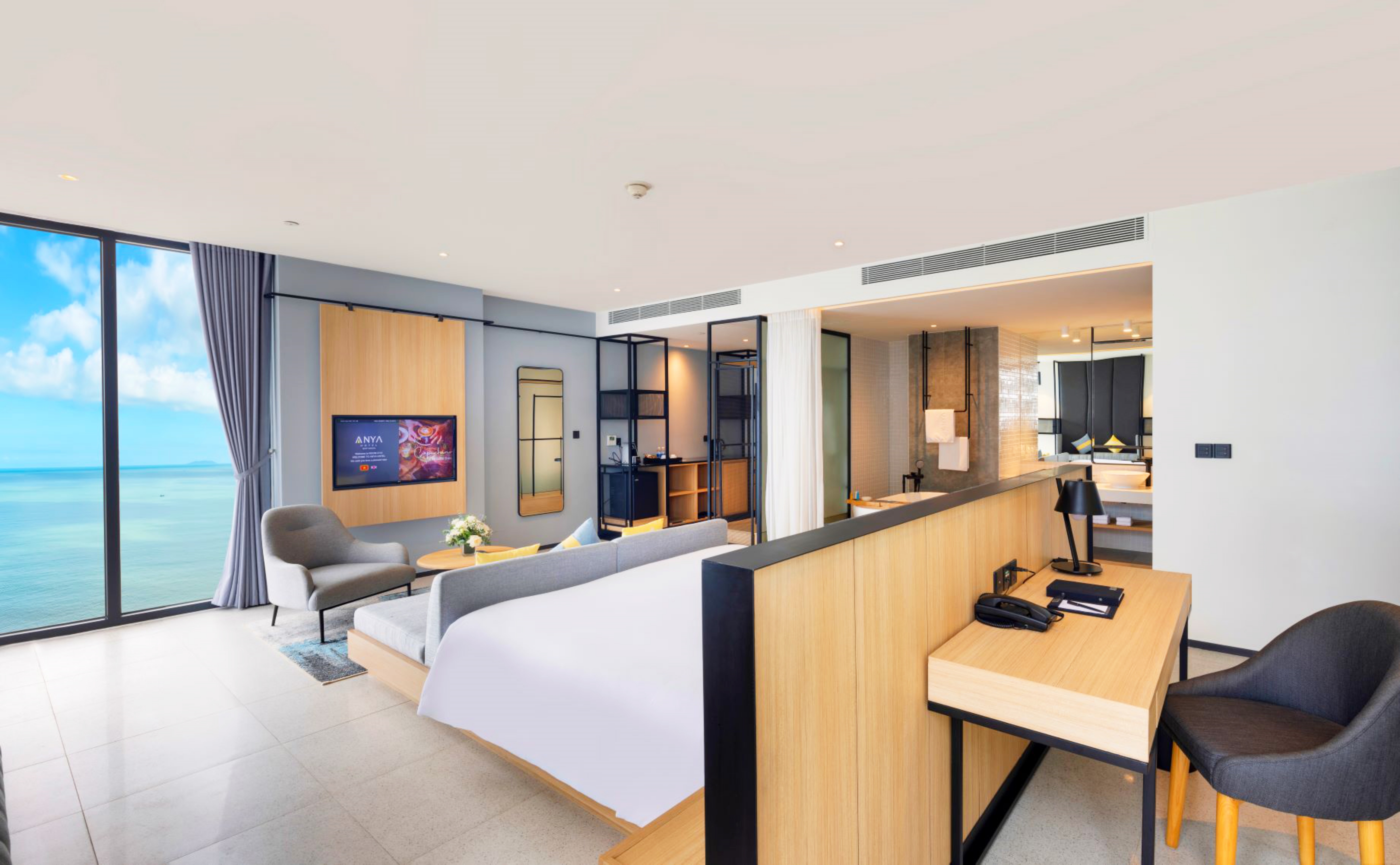 Suite Sea View King Bed