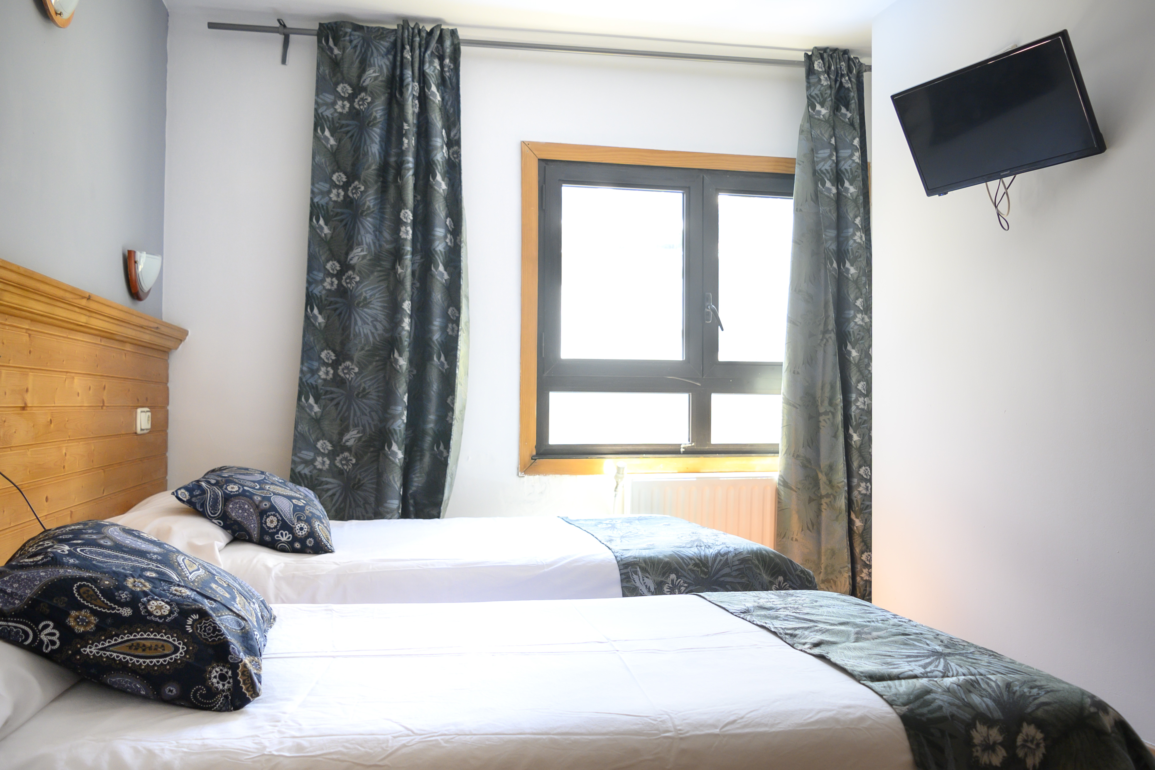 Double or Twin Standard