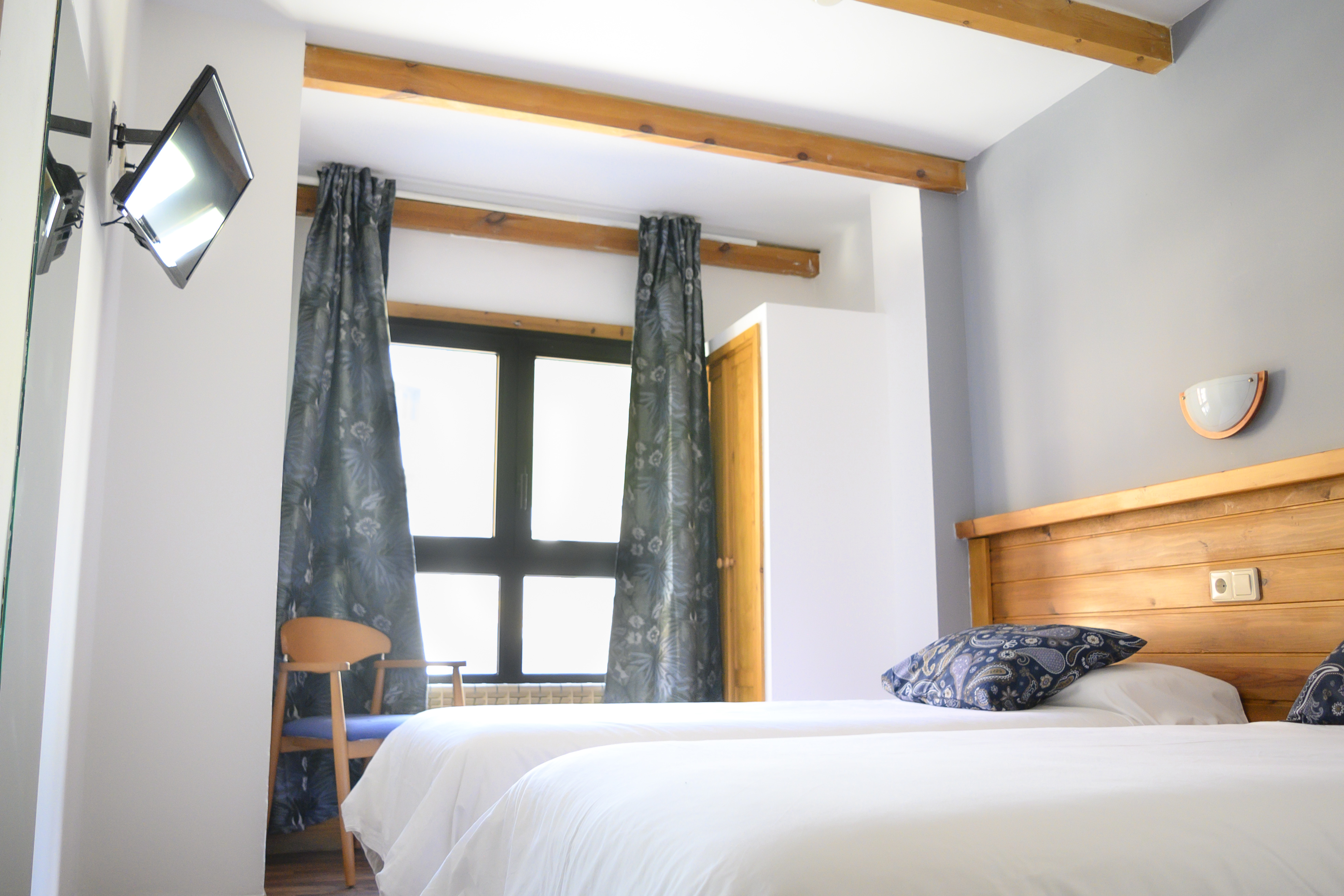 Double or Twin Standard