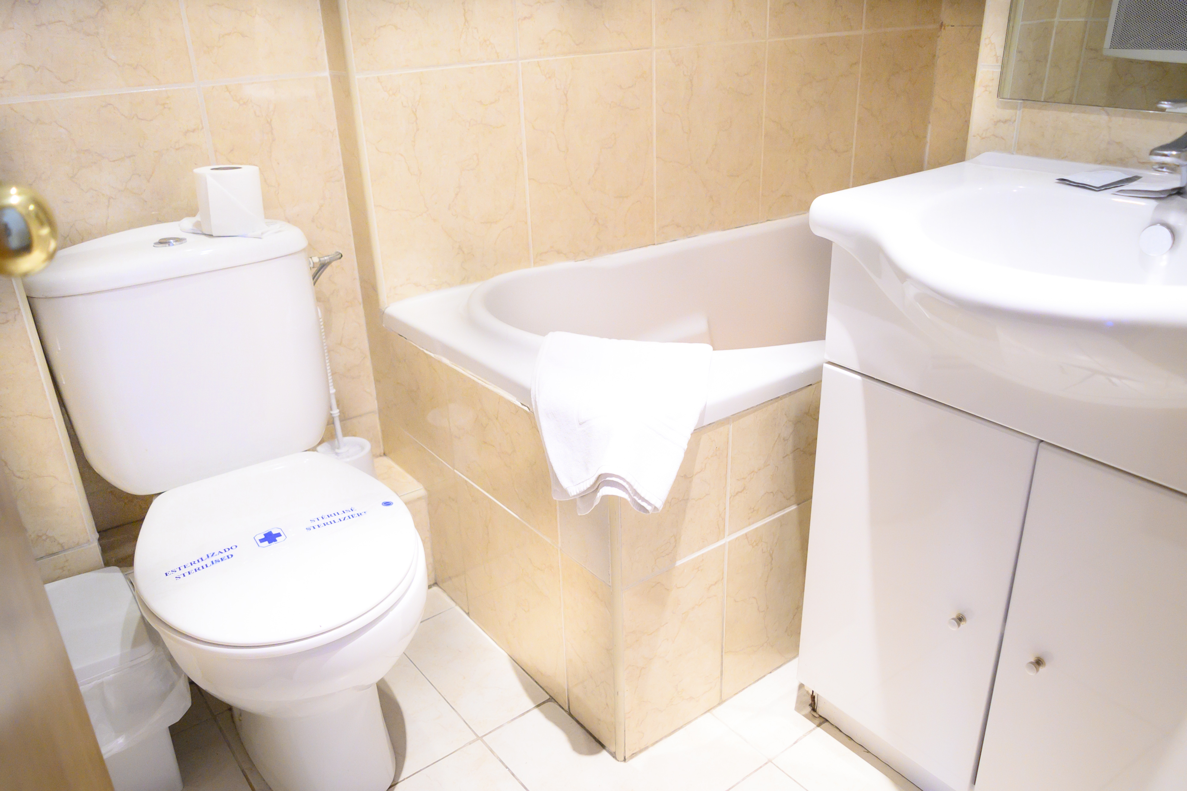 Double or Twin Standard