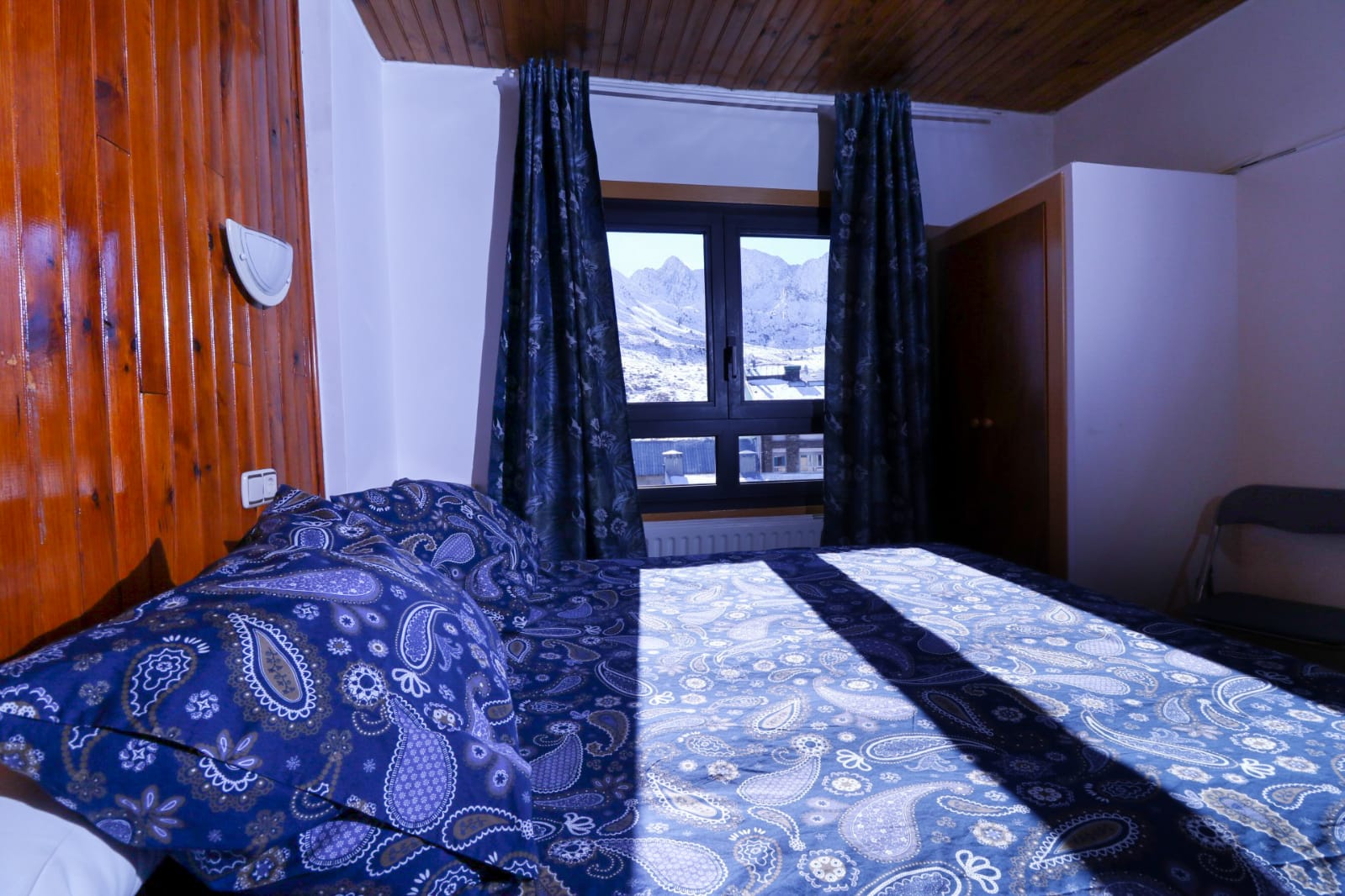 Double or Twin Standard