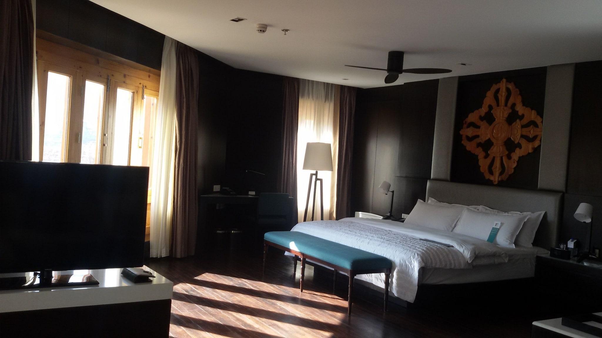 Suite King Bed One Bedroom 