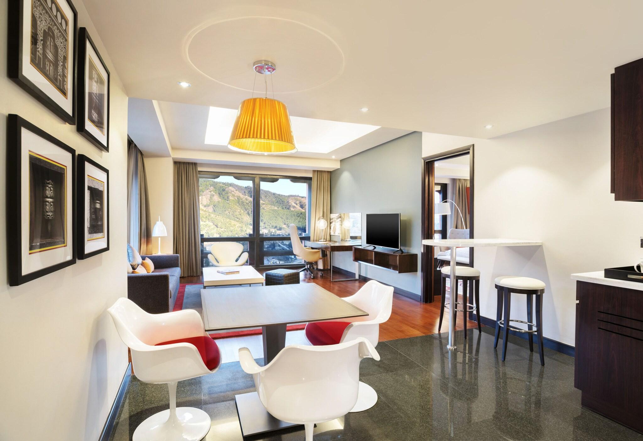 Junior Suite King Bed One Bedroom 