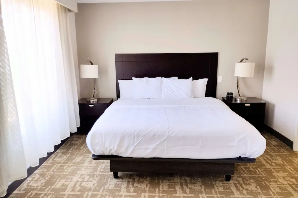 Room Accessible King Size Bed