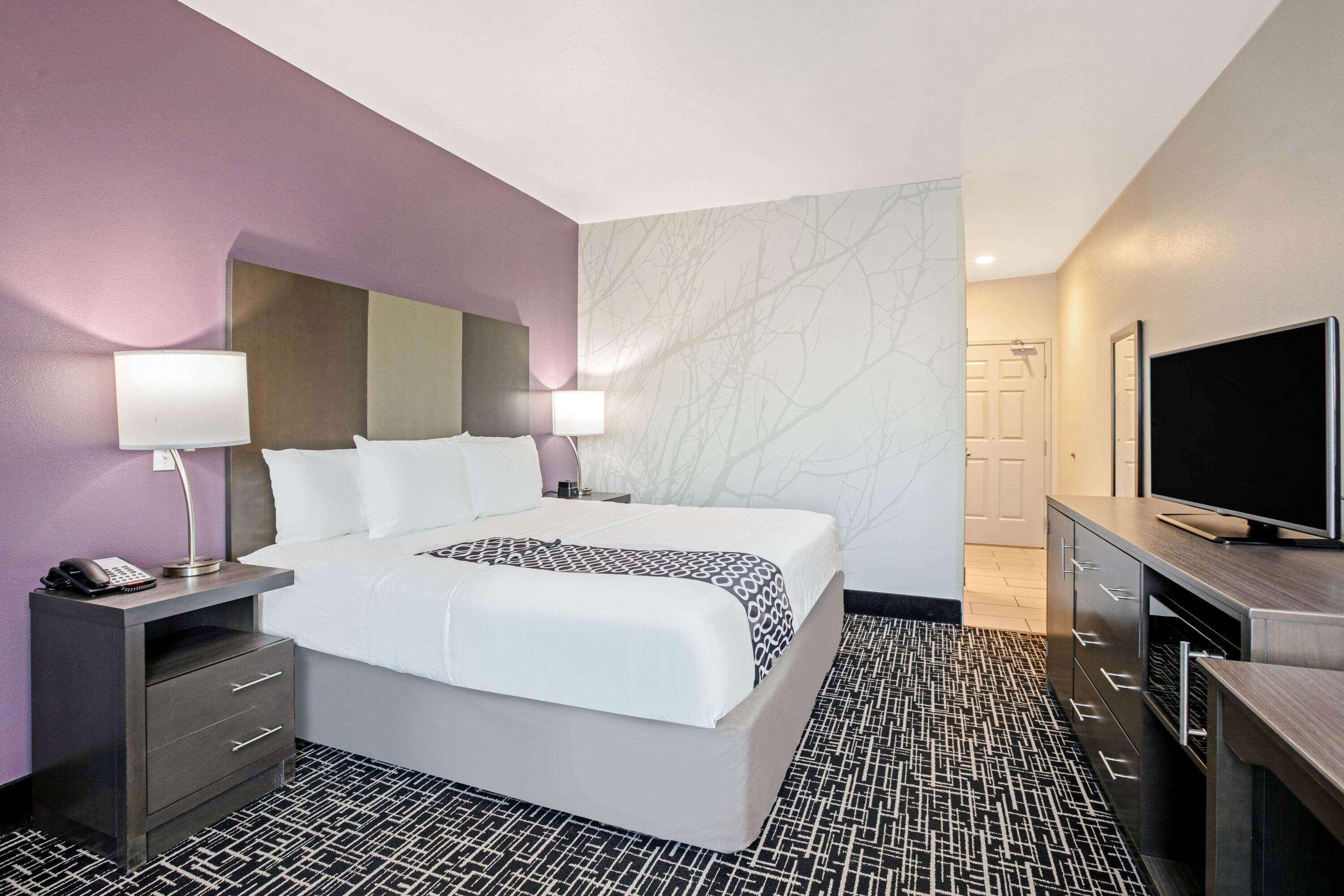 Double King Bed Non Smoking