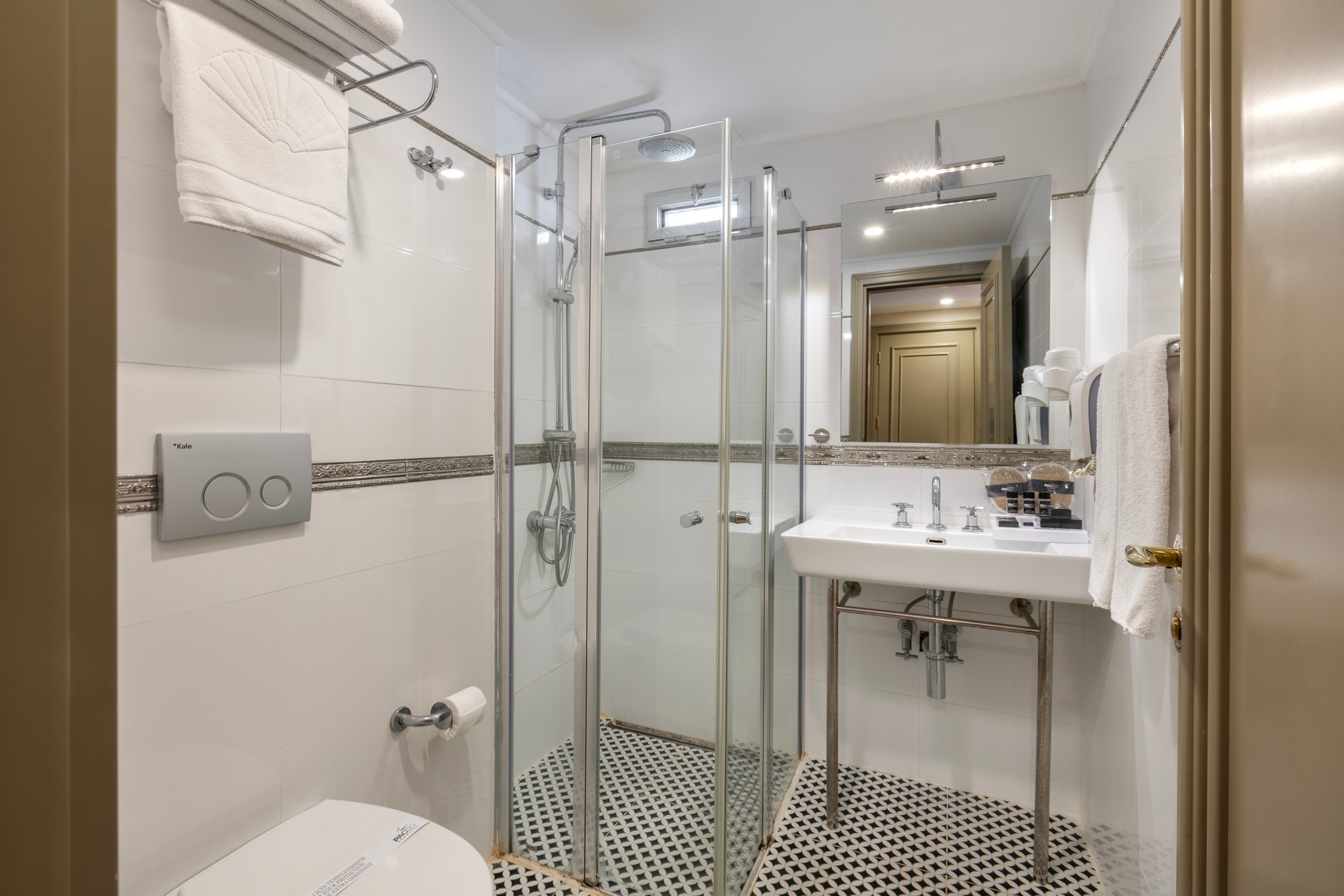 Double Single Deluxe Sea View