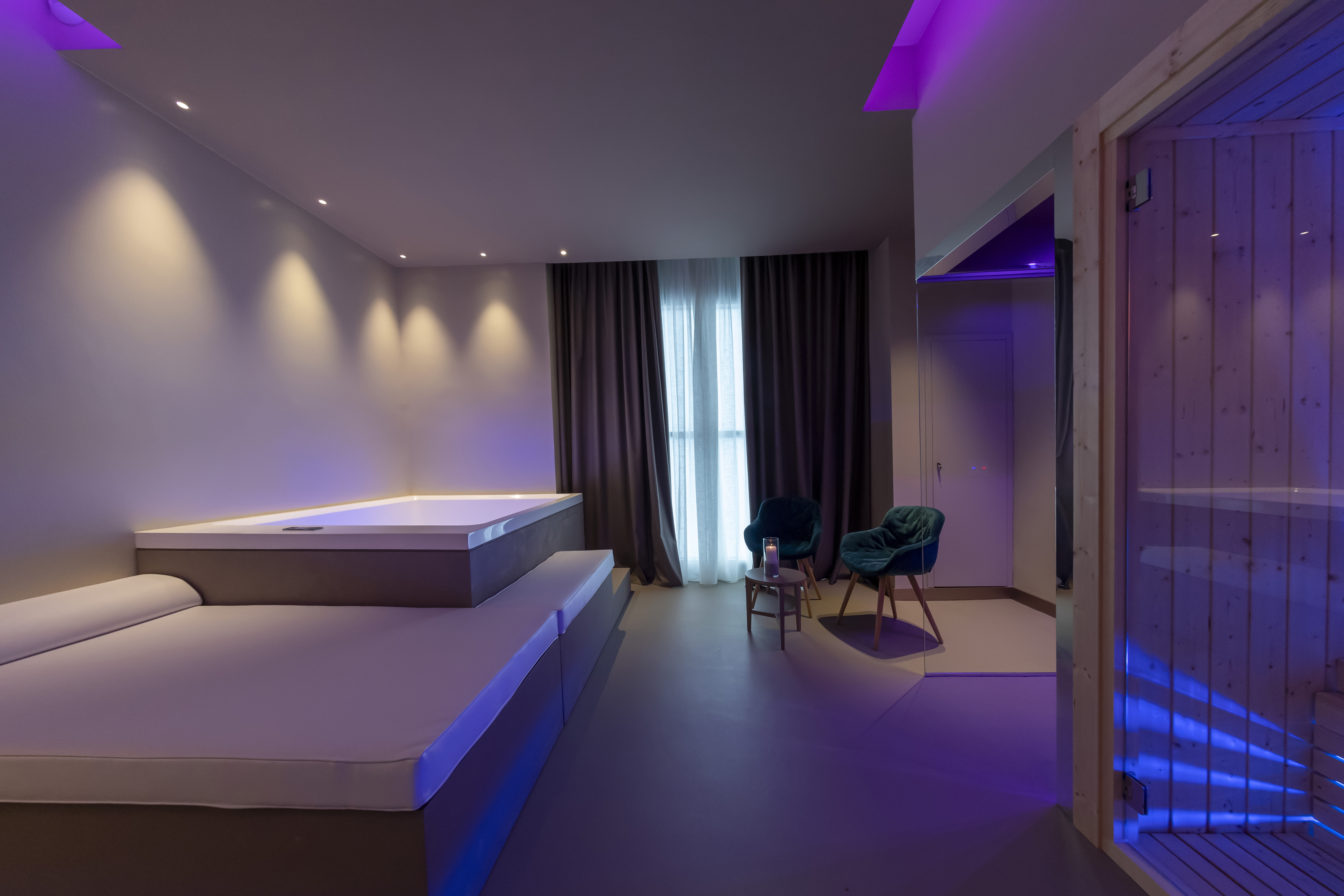 Junior Suite with Jacuzzi