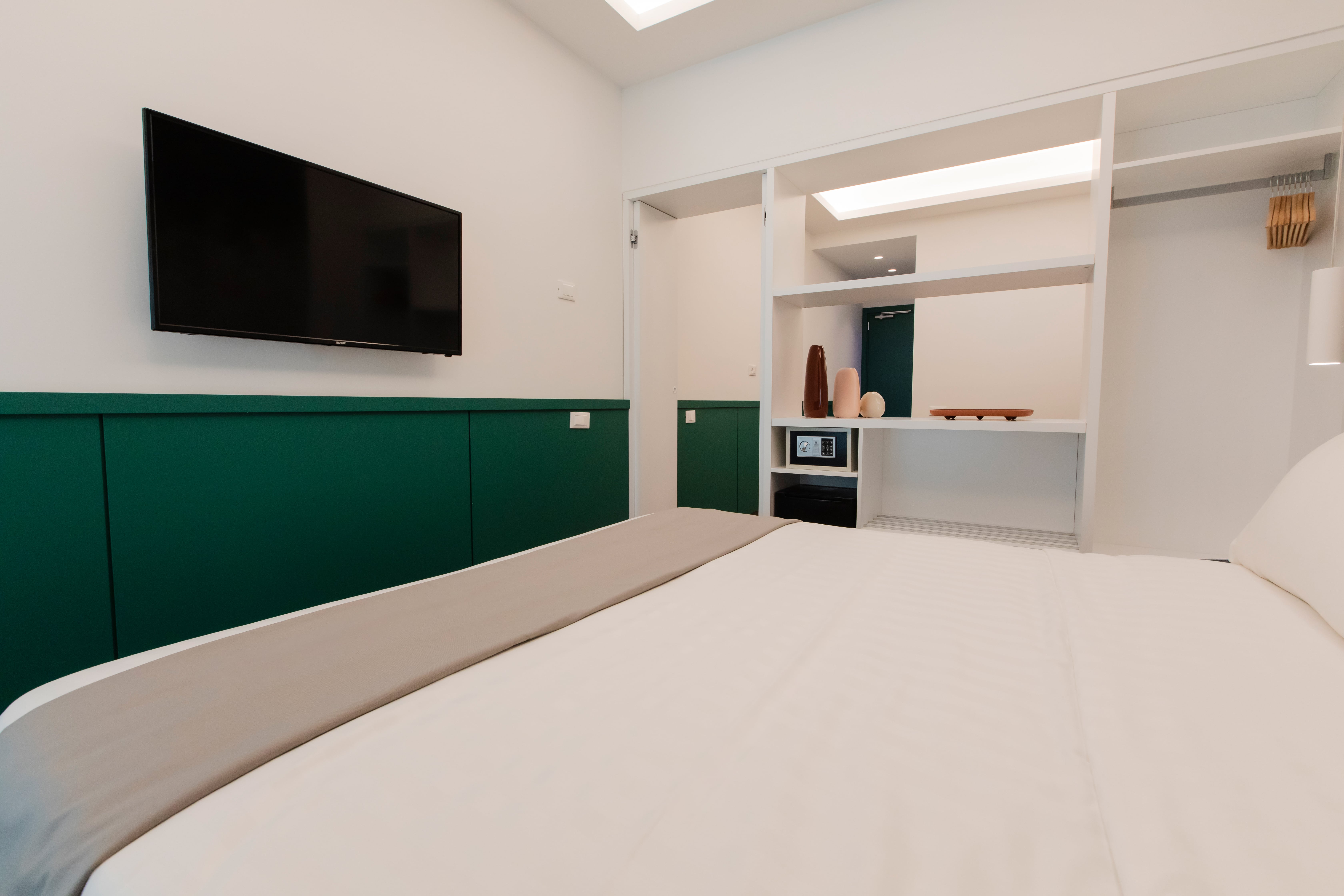 Double or Twin Standard