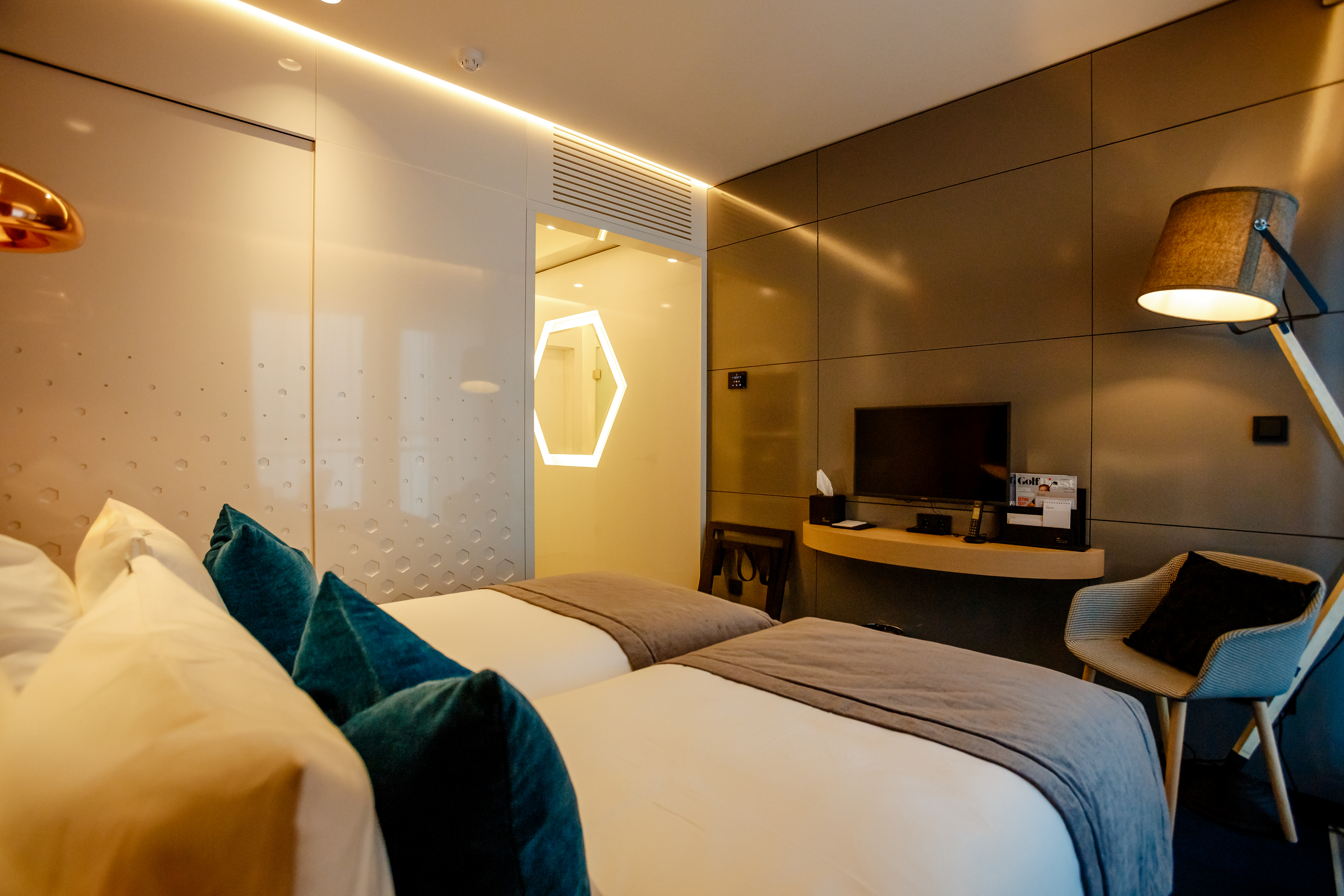 Double or Twin Standard