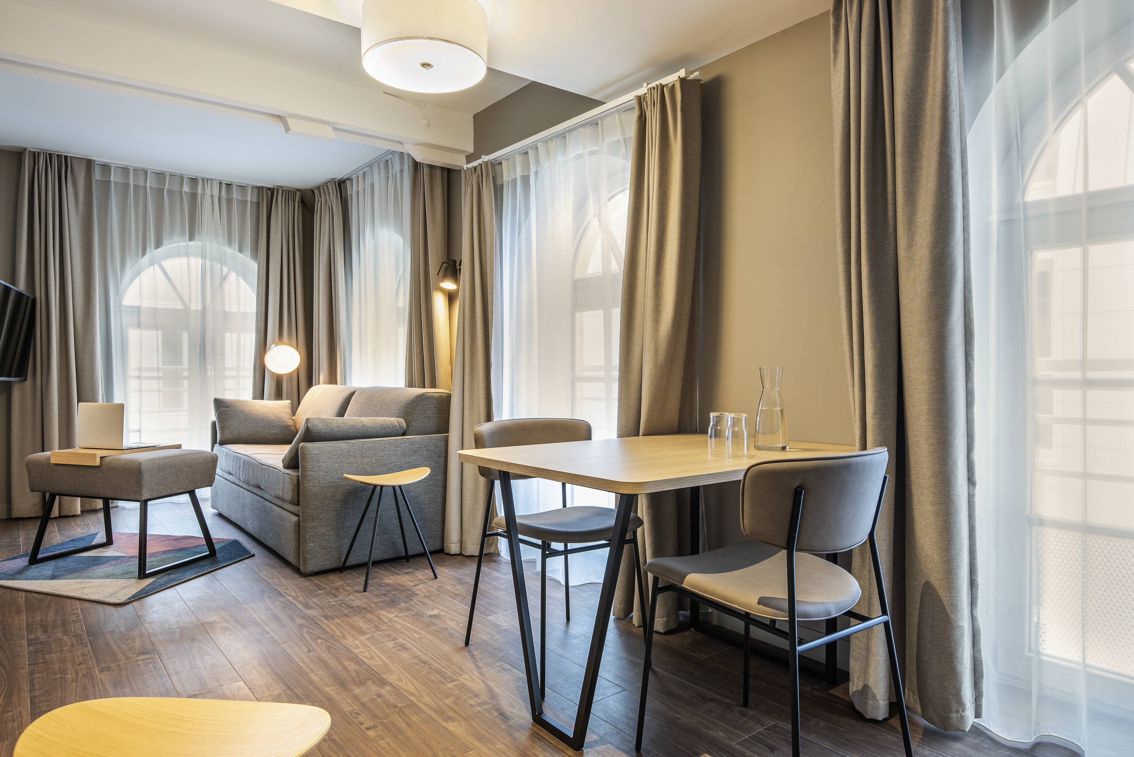 Apartment Capacity 4