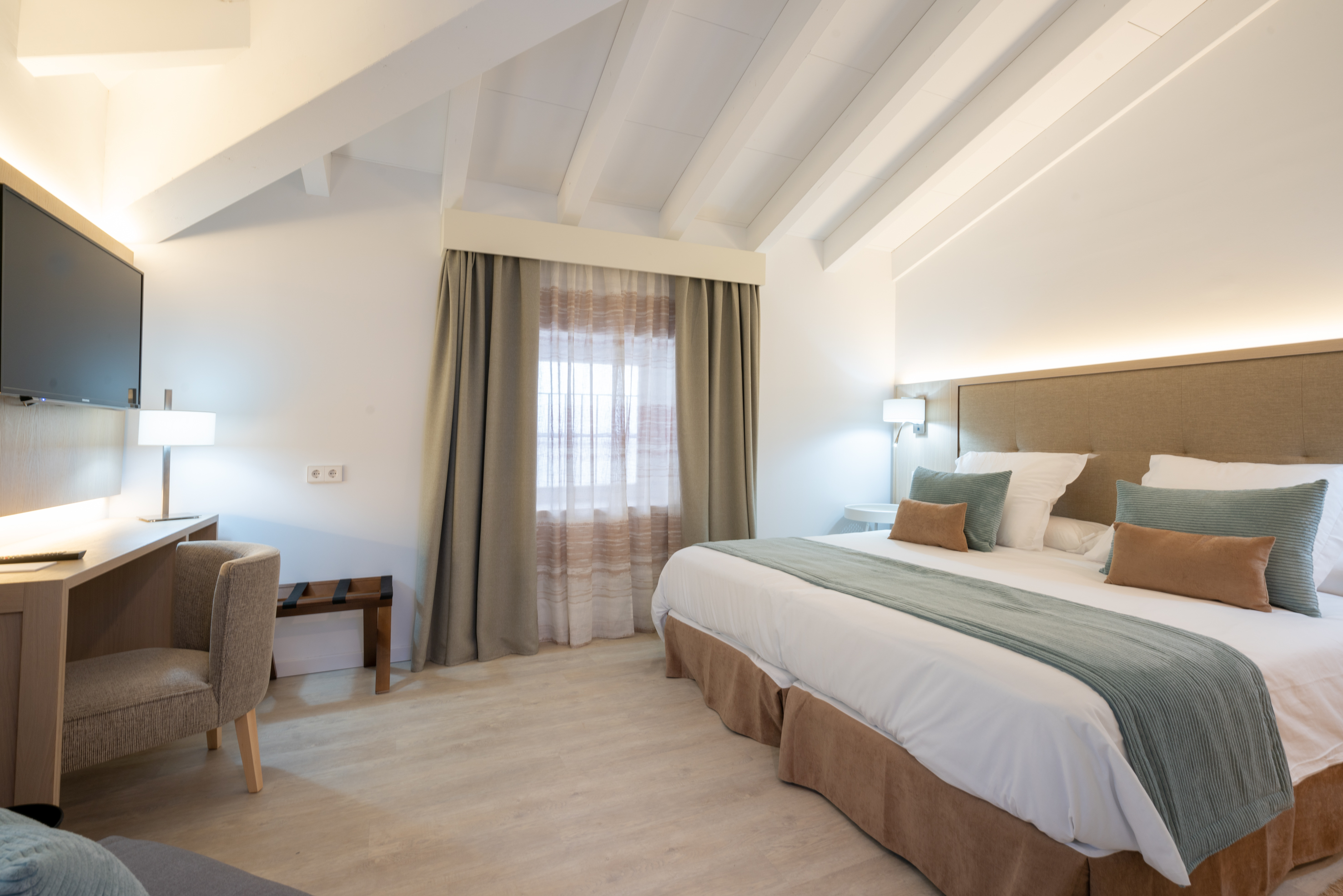 Double or Twin Superior