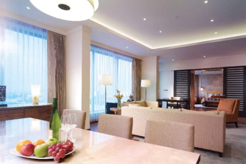 Suite City View King Bed