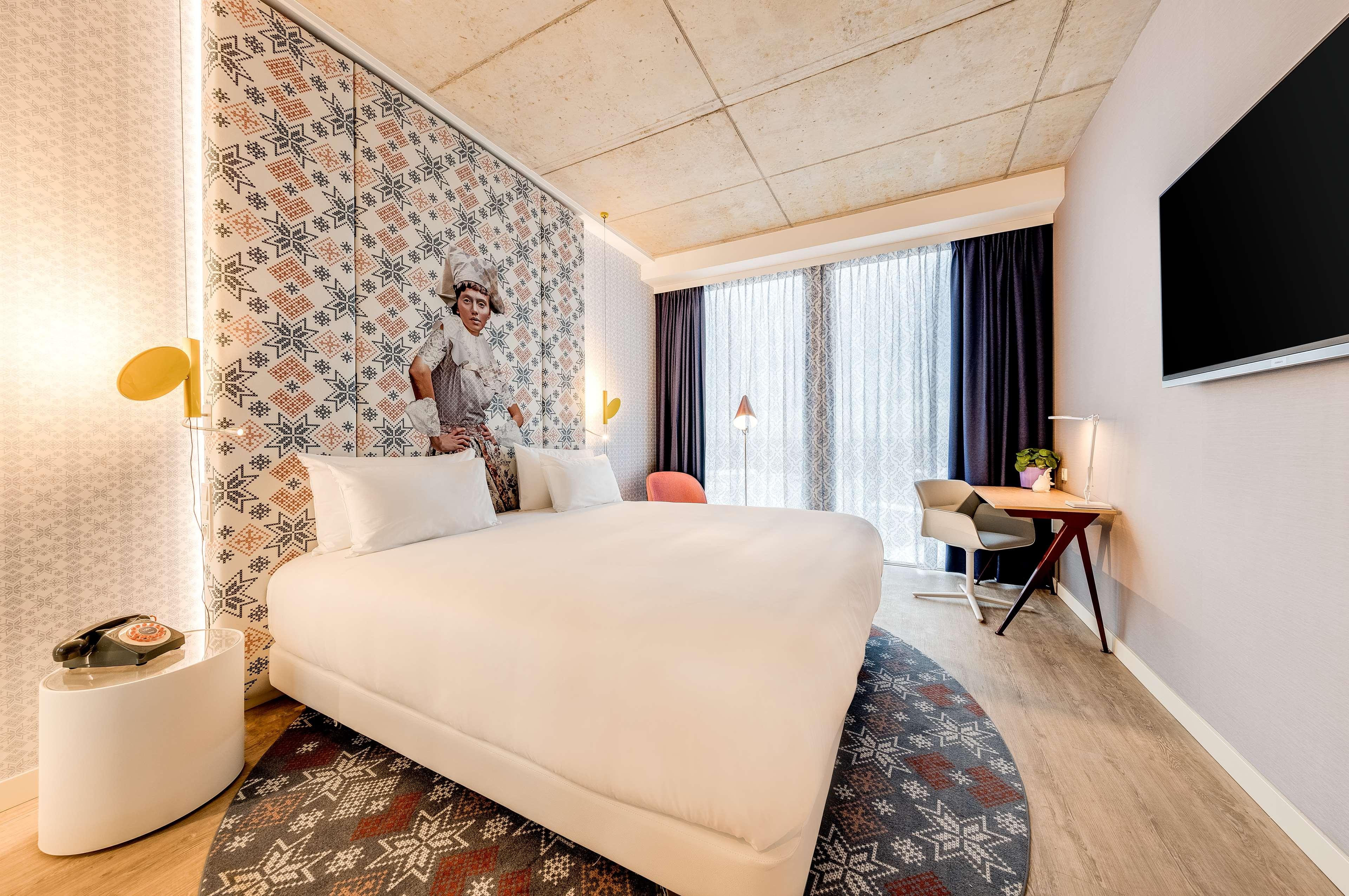 Double Single Superior