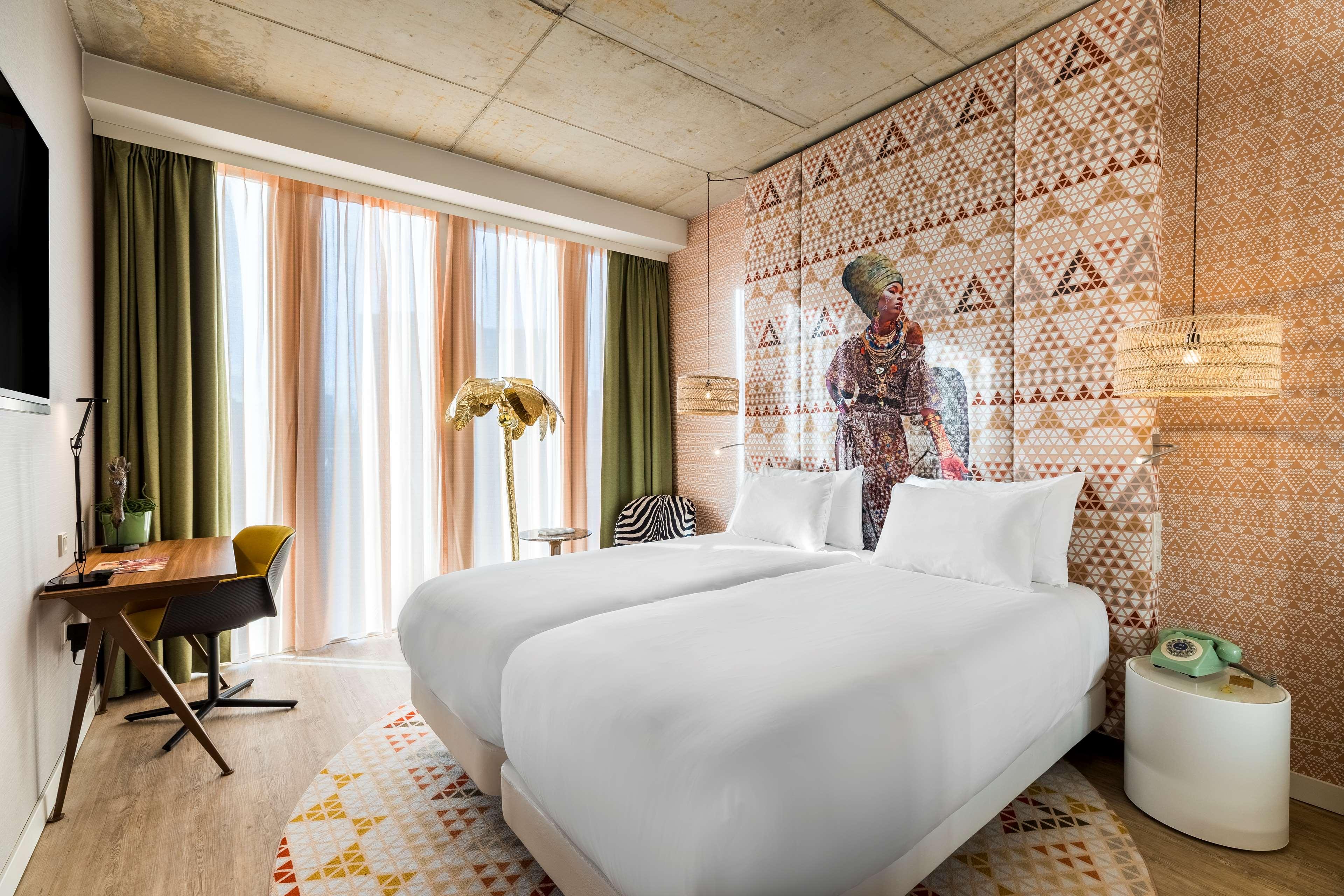 Double Single Superior