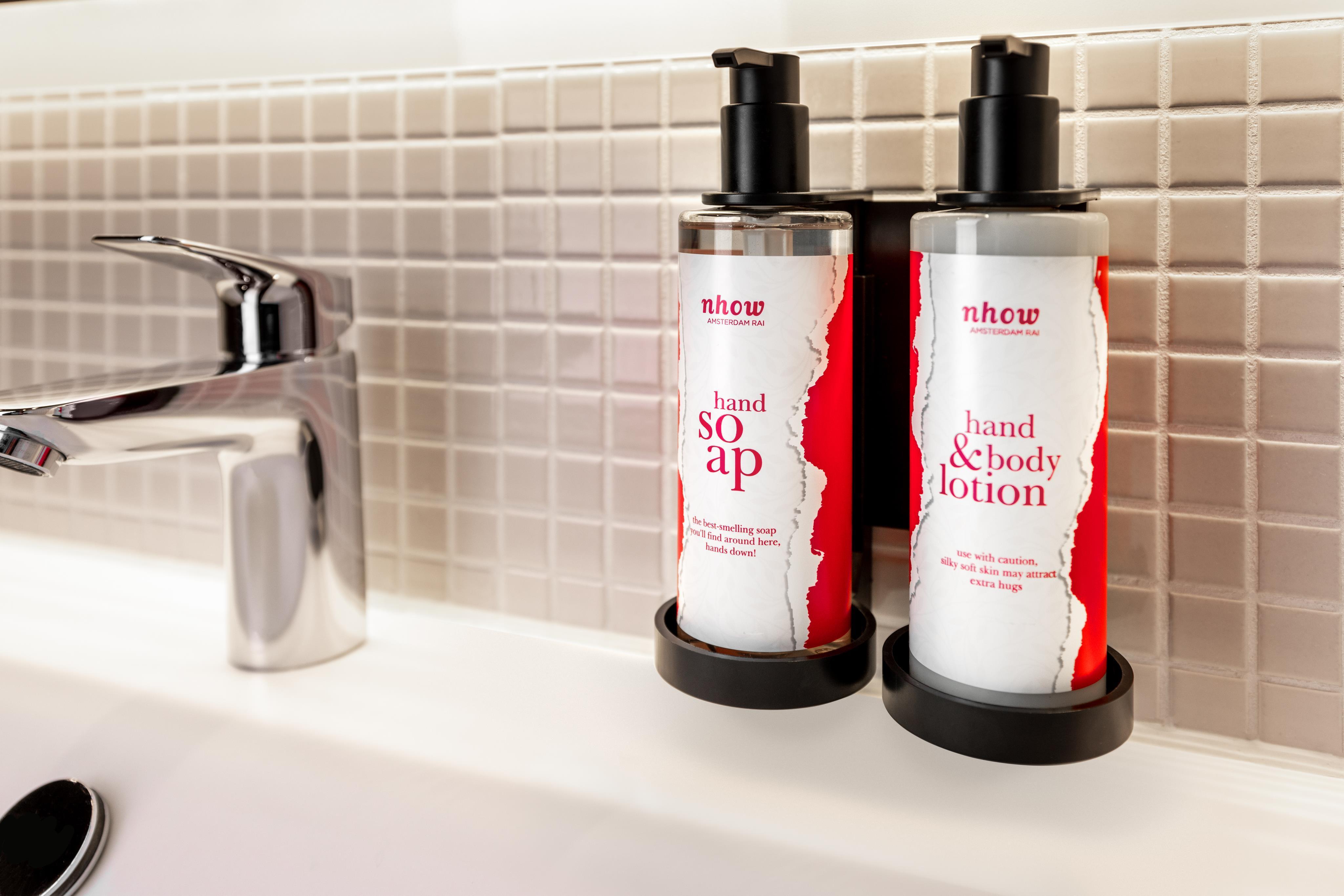 Single Superior with Views