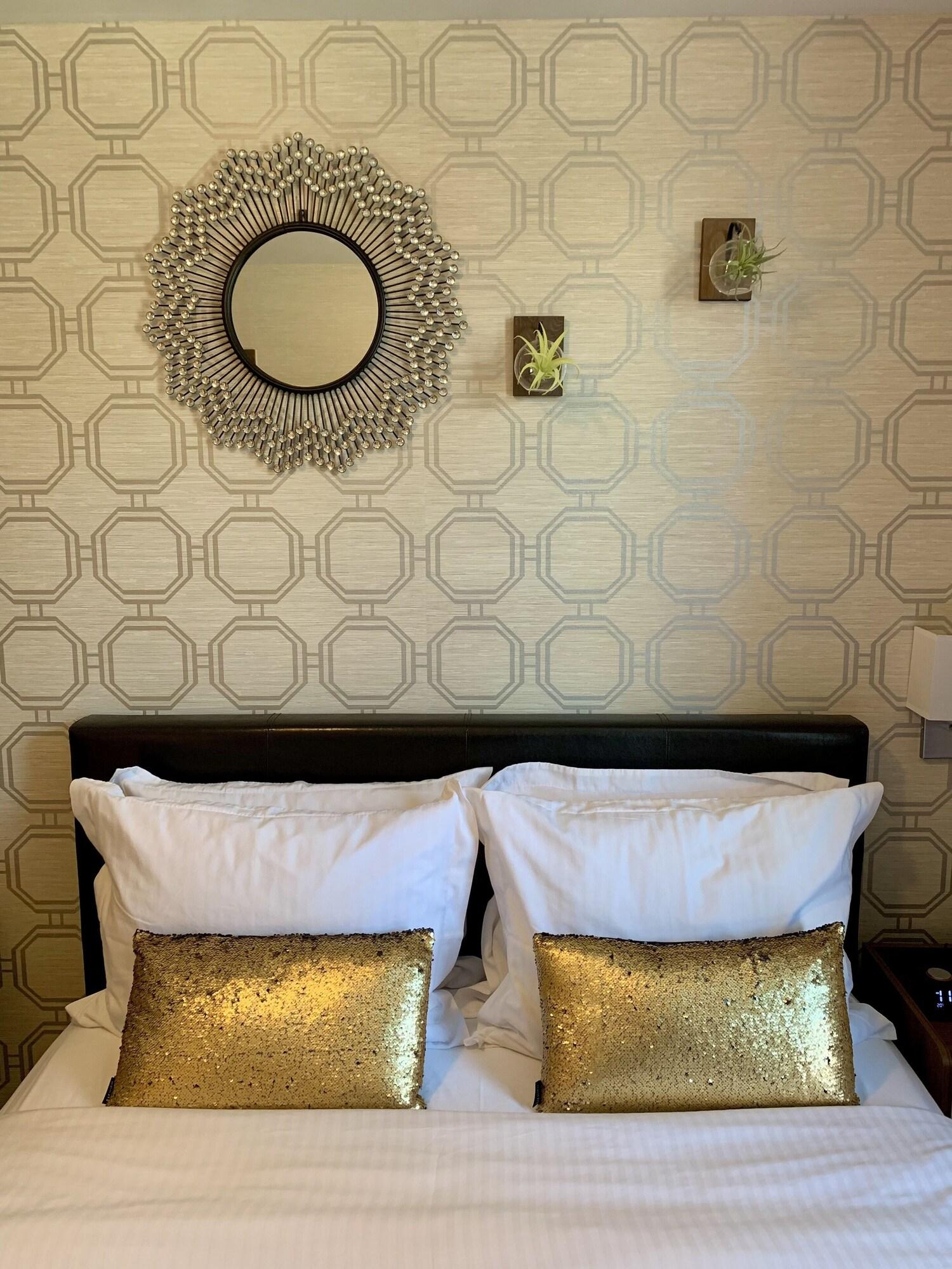 Double Queen Size Bed