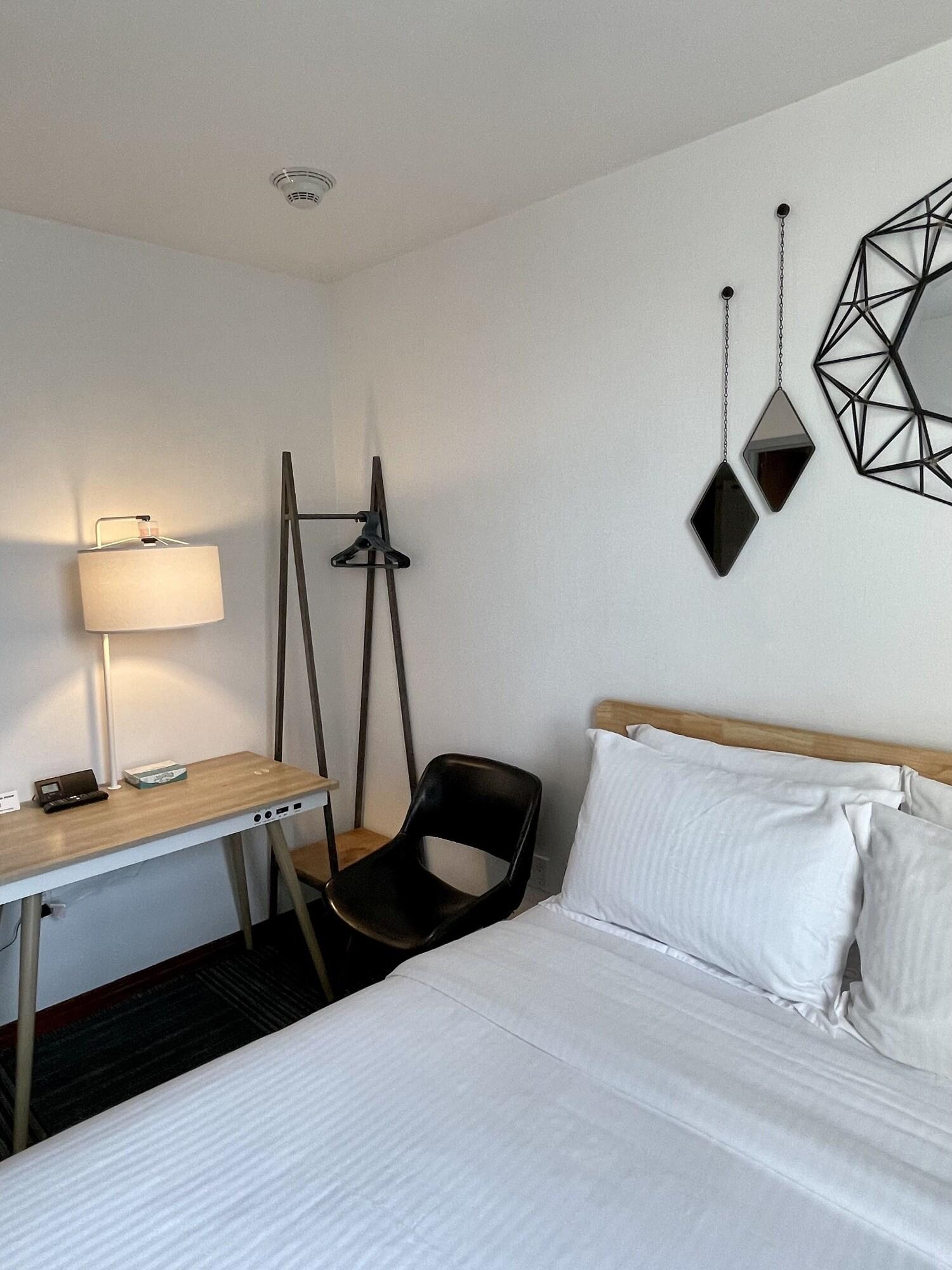 Double Queen Size Bed