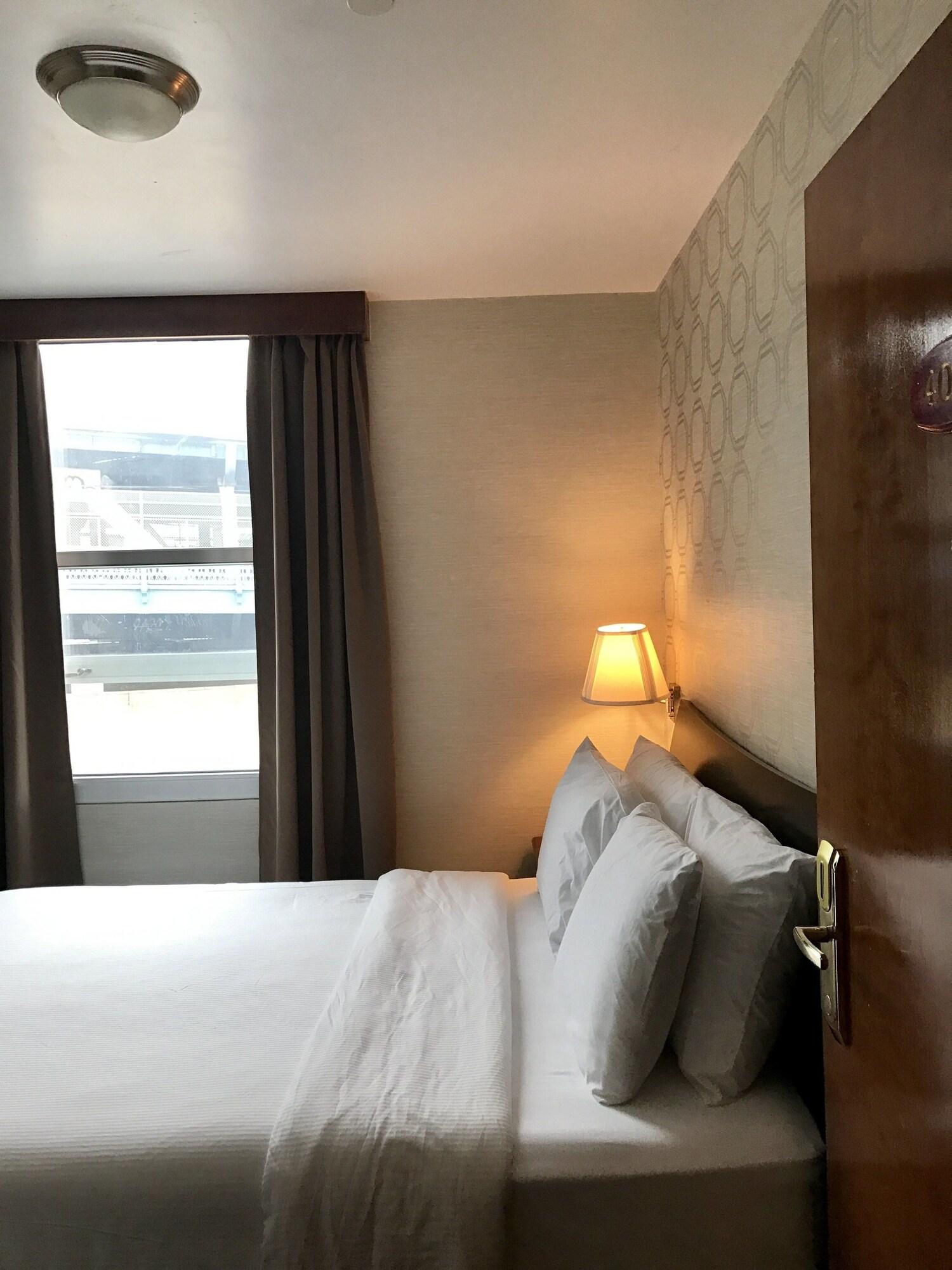 Double Queen Size Bed