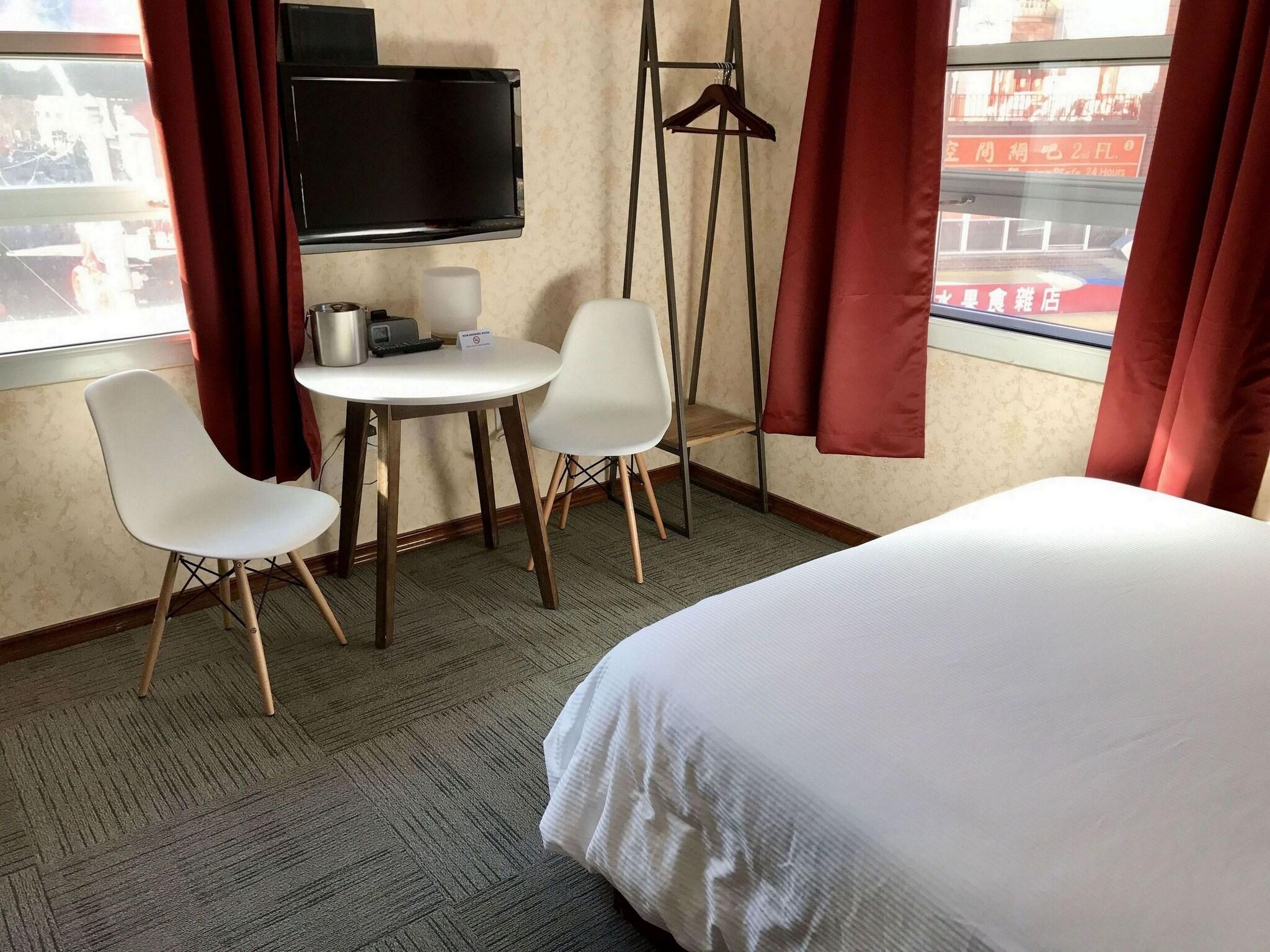 Double Superior Queen Bed