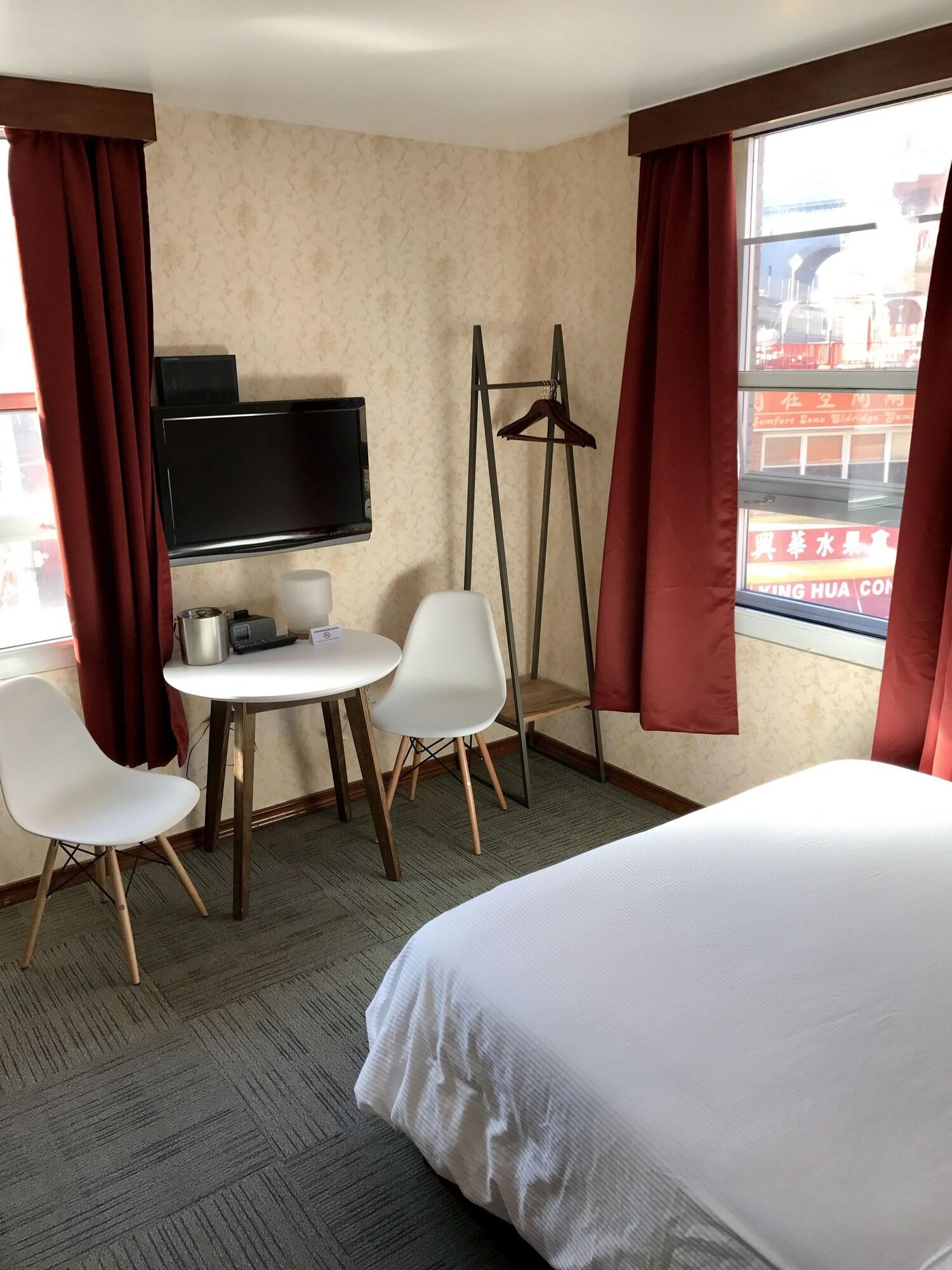 Double Superior Queen Bed