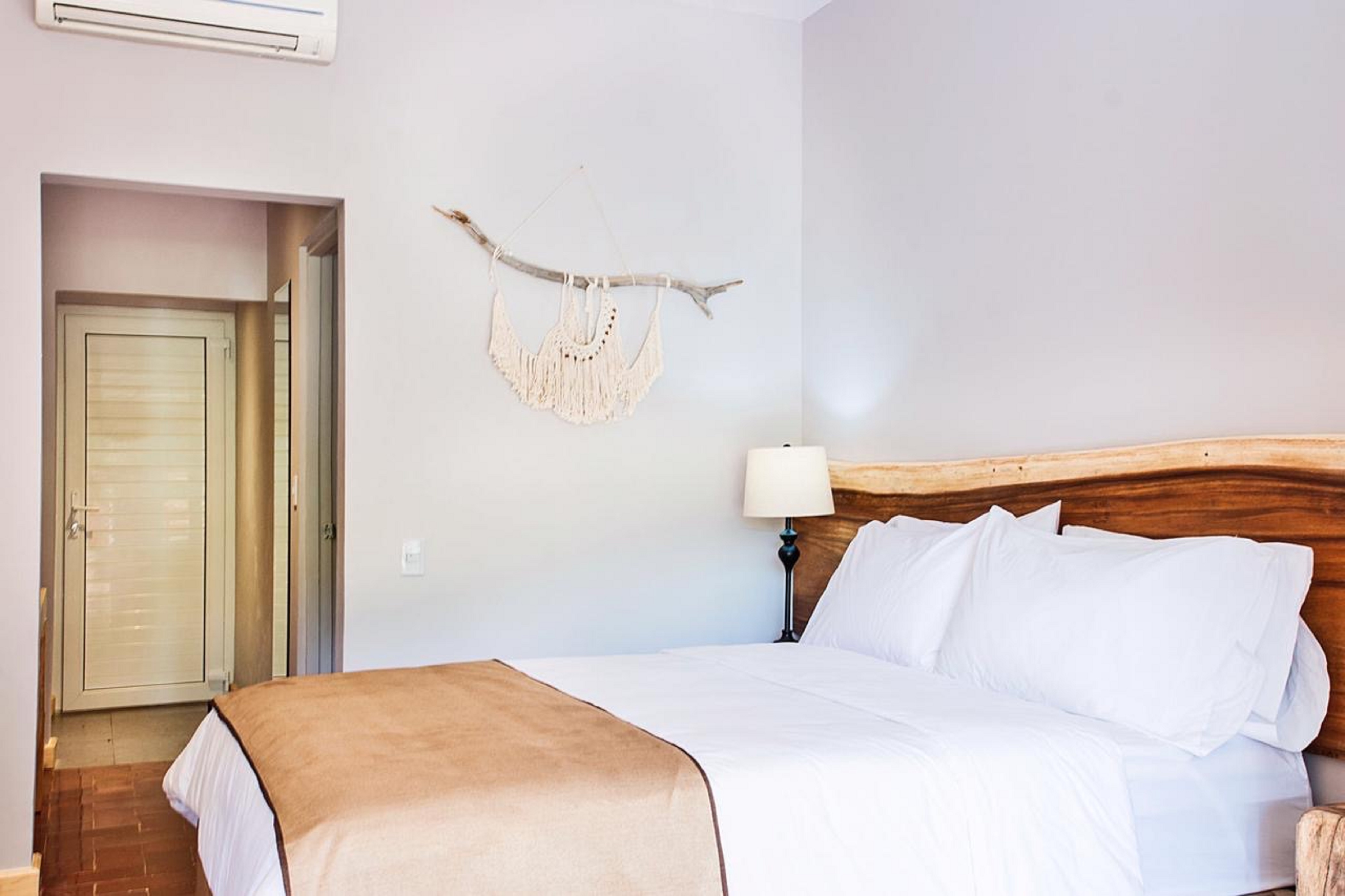 Double Queen Size Bed