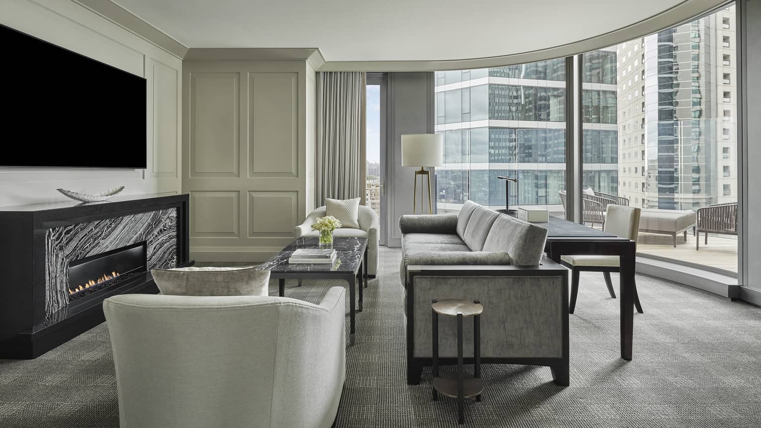 Suite Executive King Bed