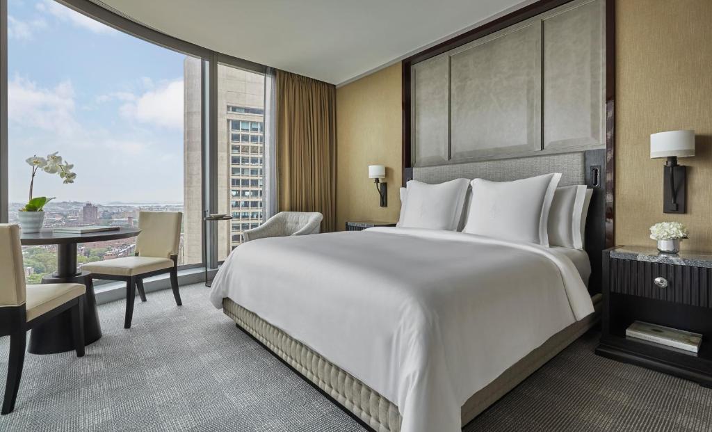 Room Premier King Bed