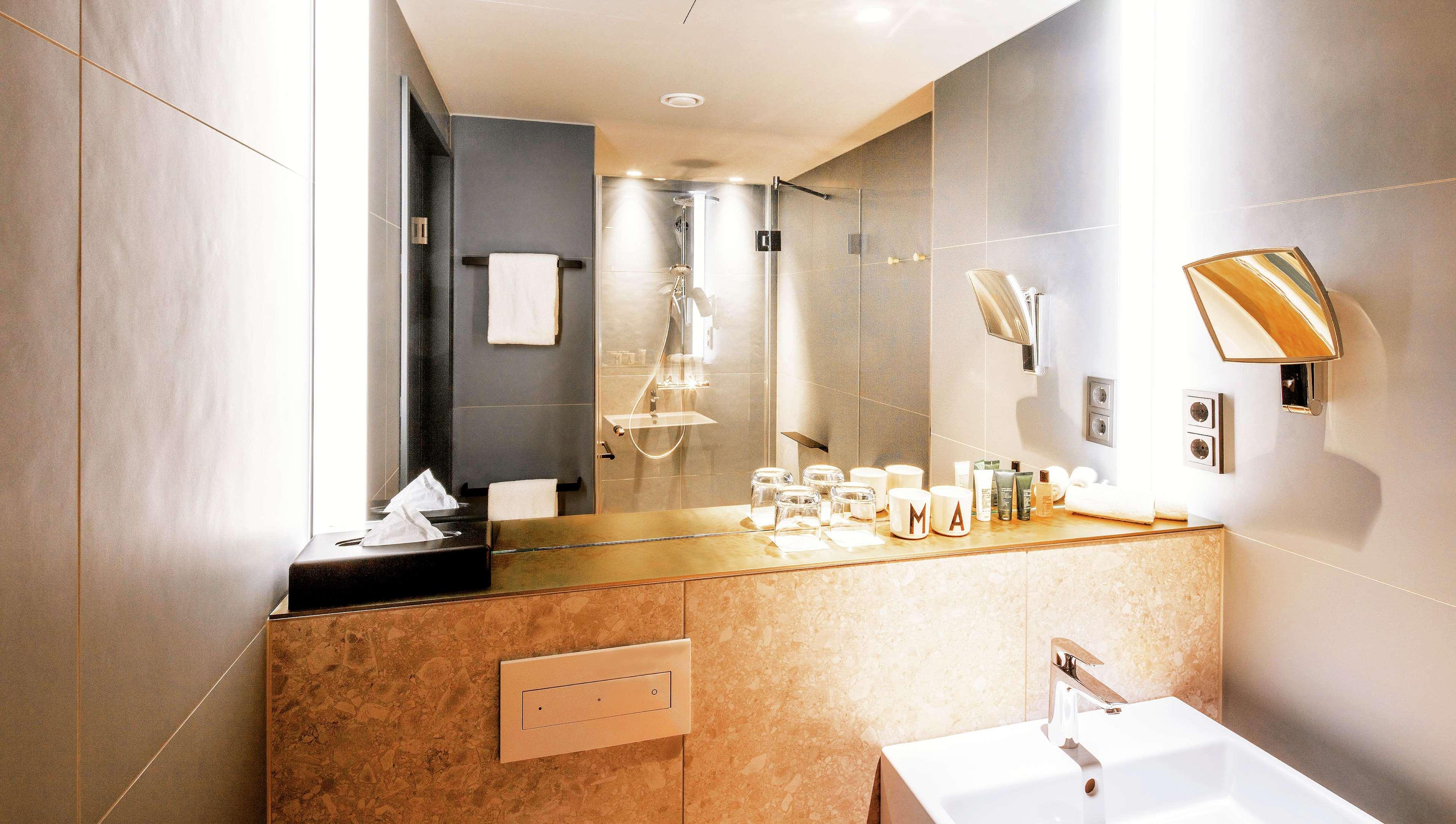 Double Superior King Bed