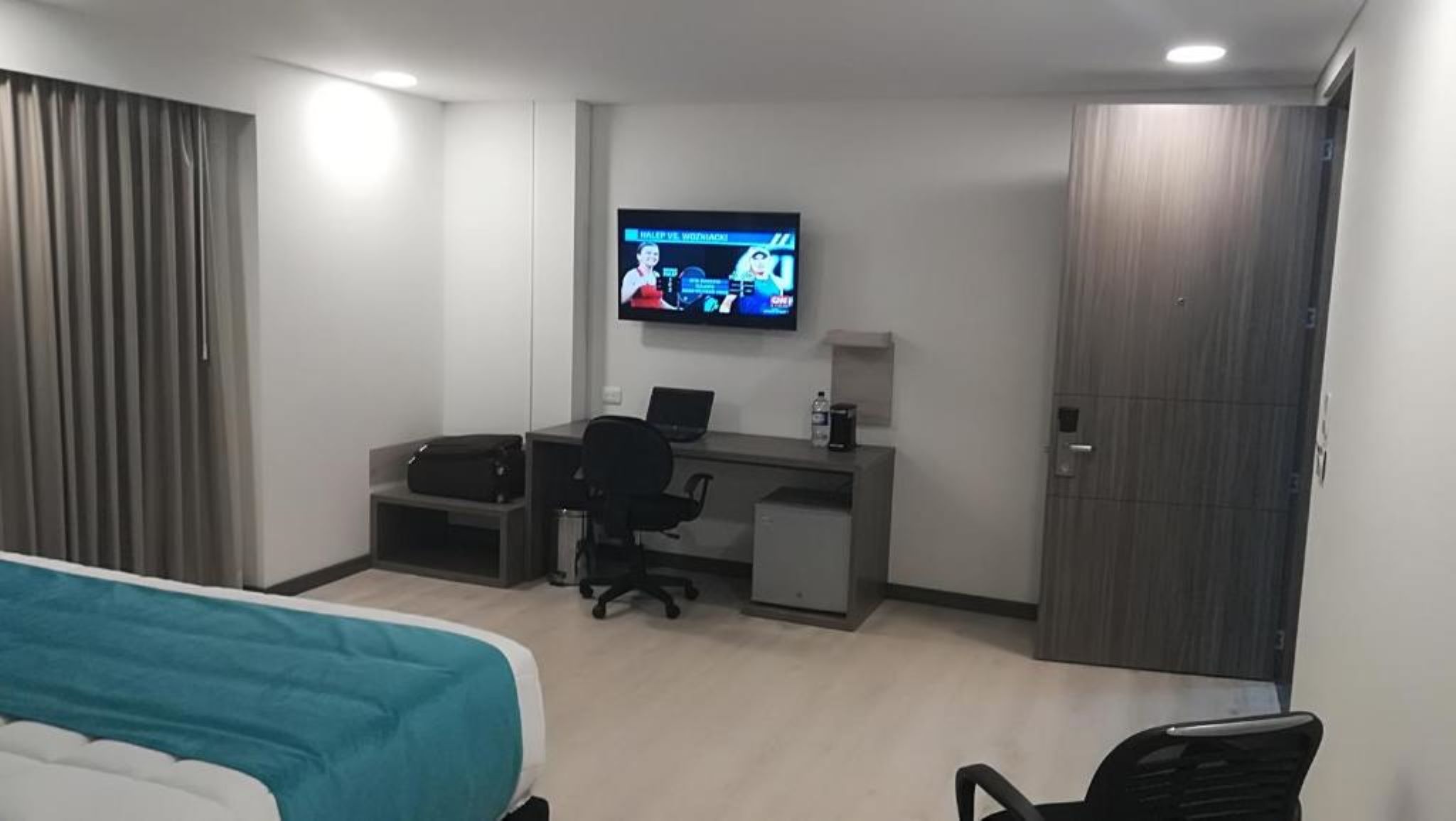 Double Queen Size Bed