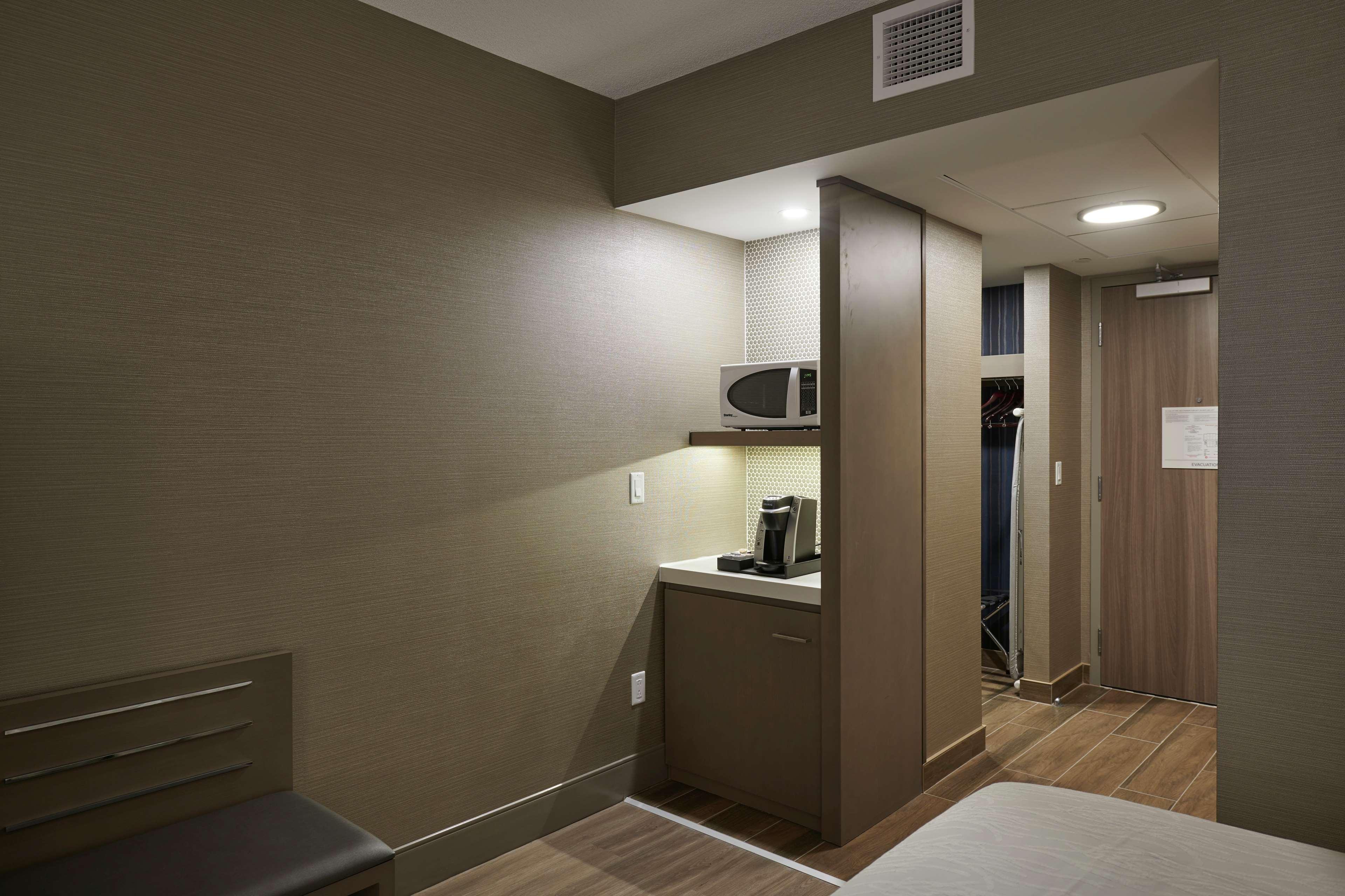 Room Two Queen Beds Non Smoking