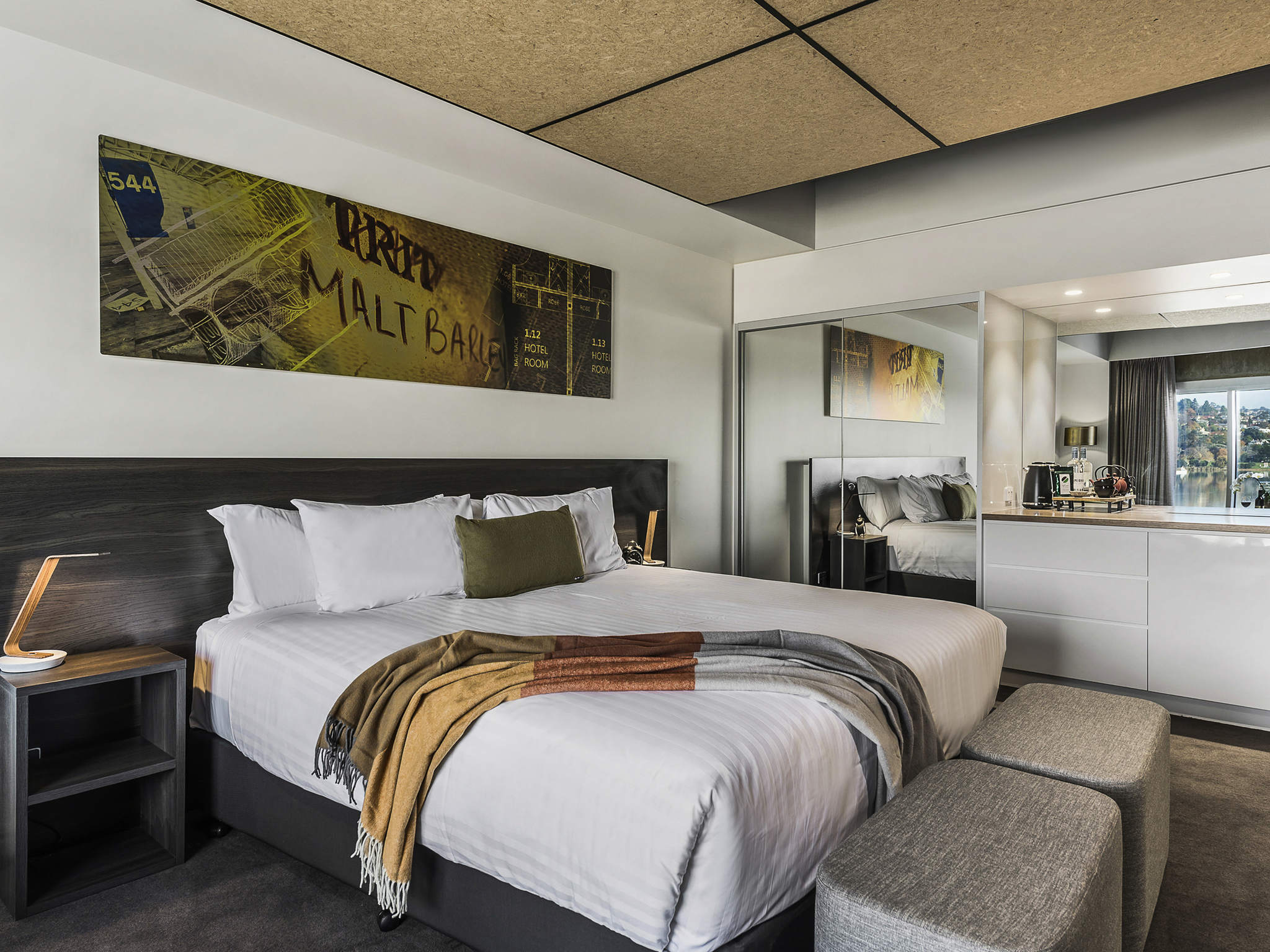 Room Deluxe with Views