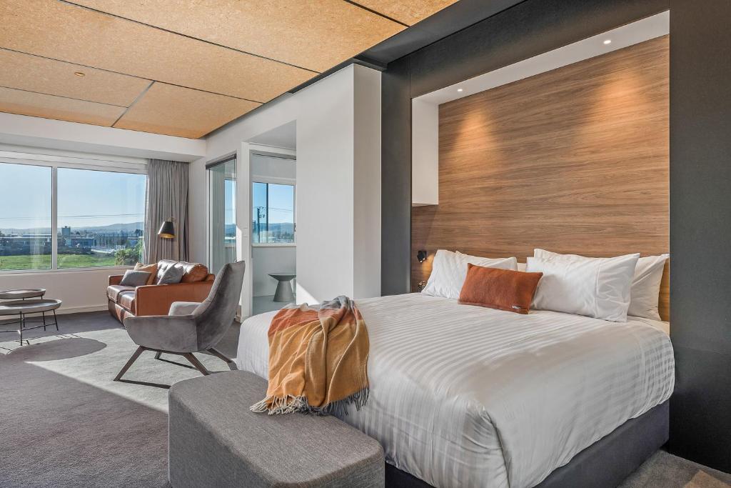 Suite Two Bedrooms with Views