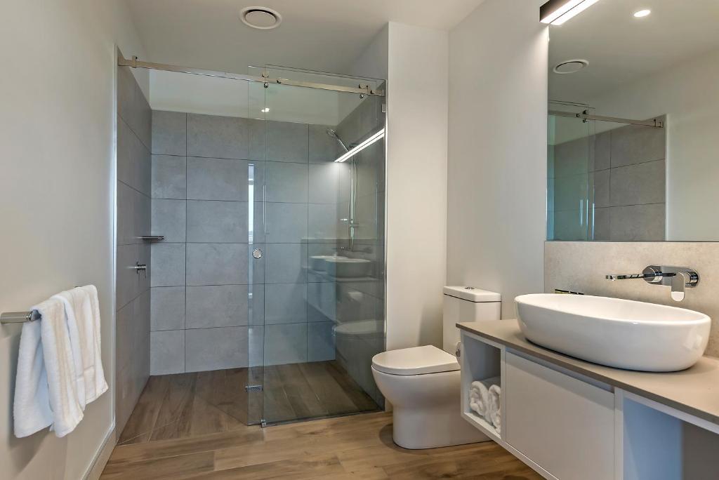 Suite Two Bedrooms with Views