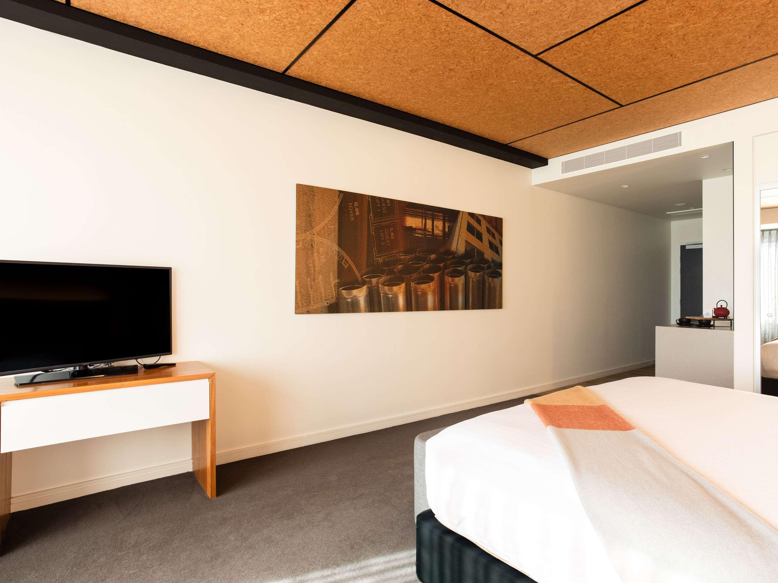 Double King Size Bed