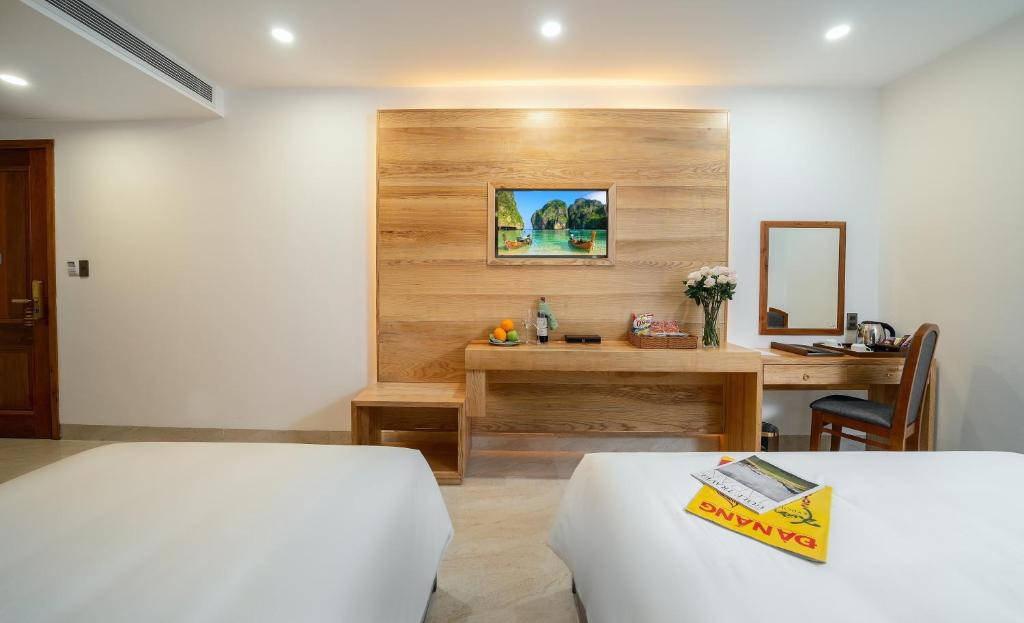 Double or Twin Inner-superior