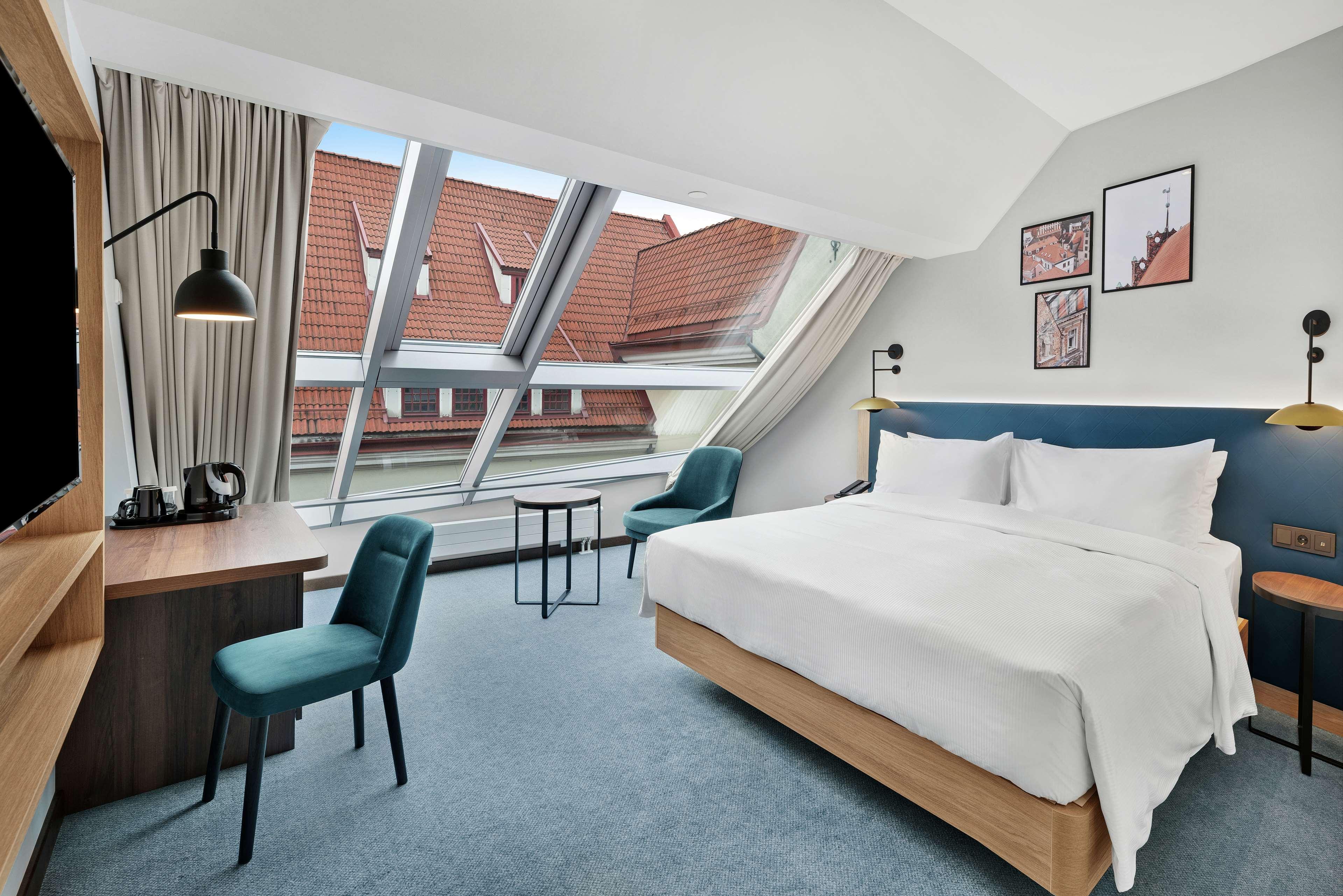 Double King Size Bed