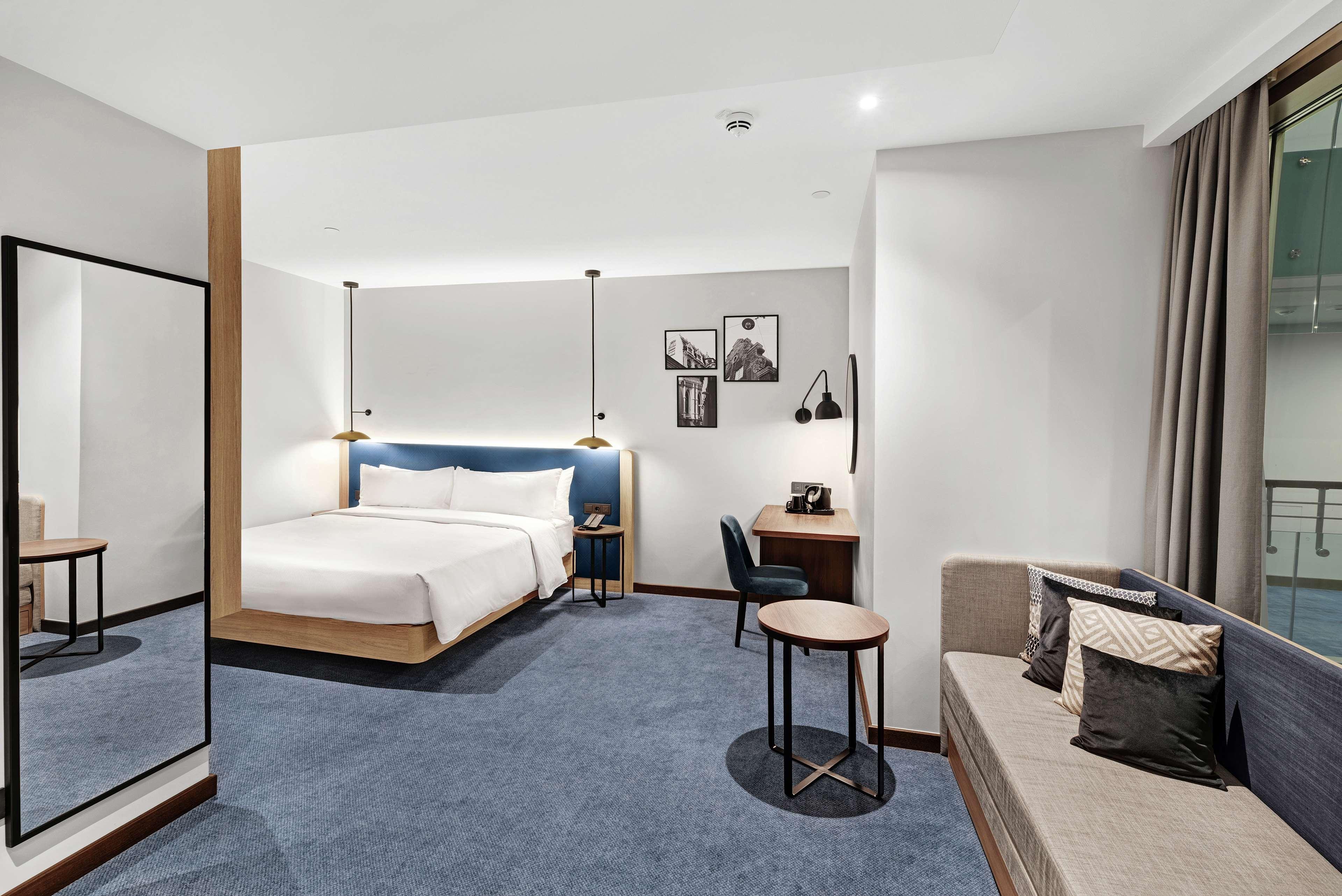 Double King Size Bed