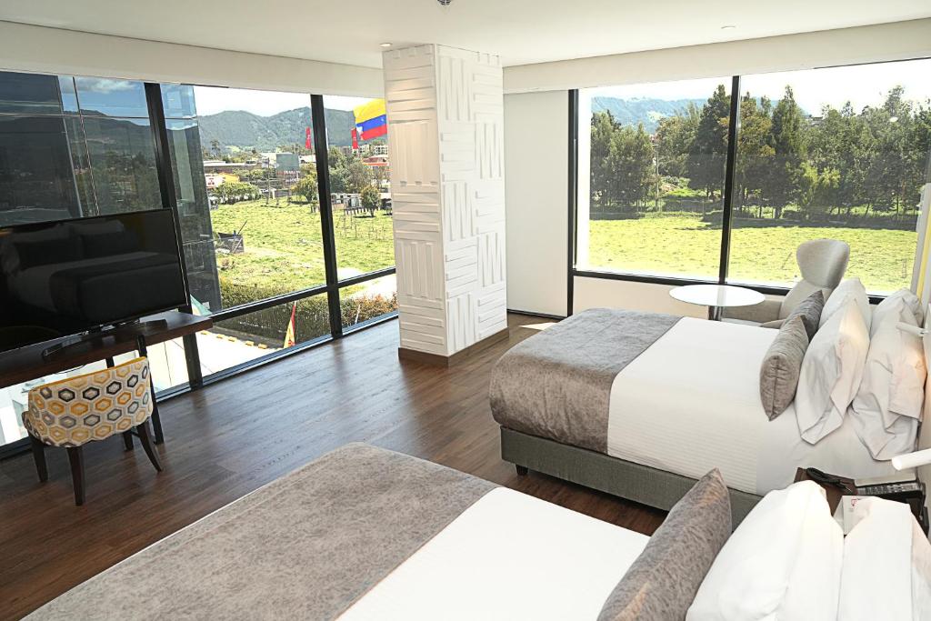 Twin Deluxe Two Beds