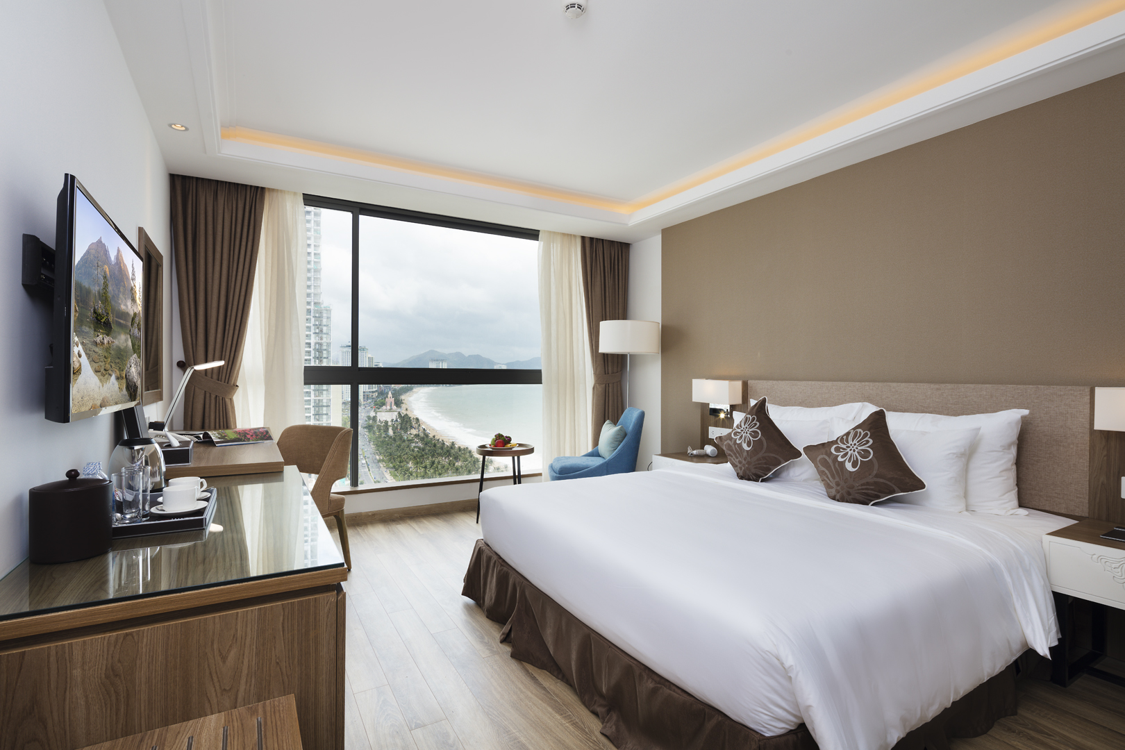 Double Duplex with Views