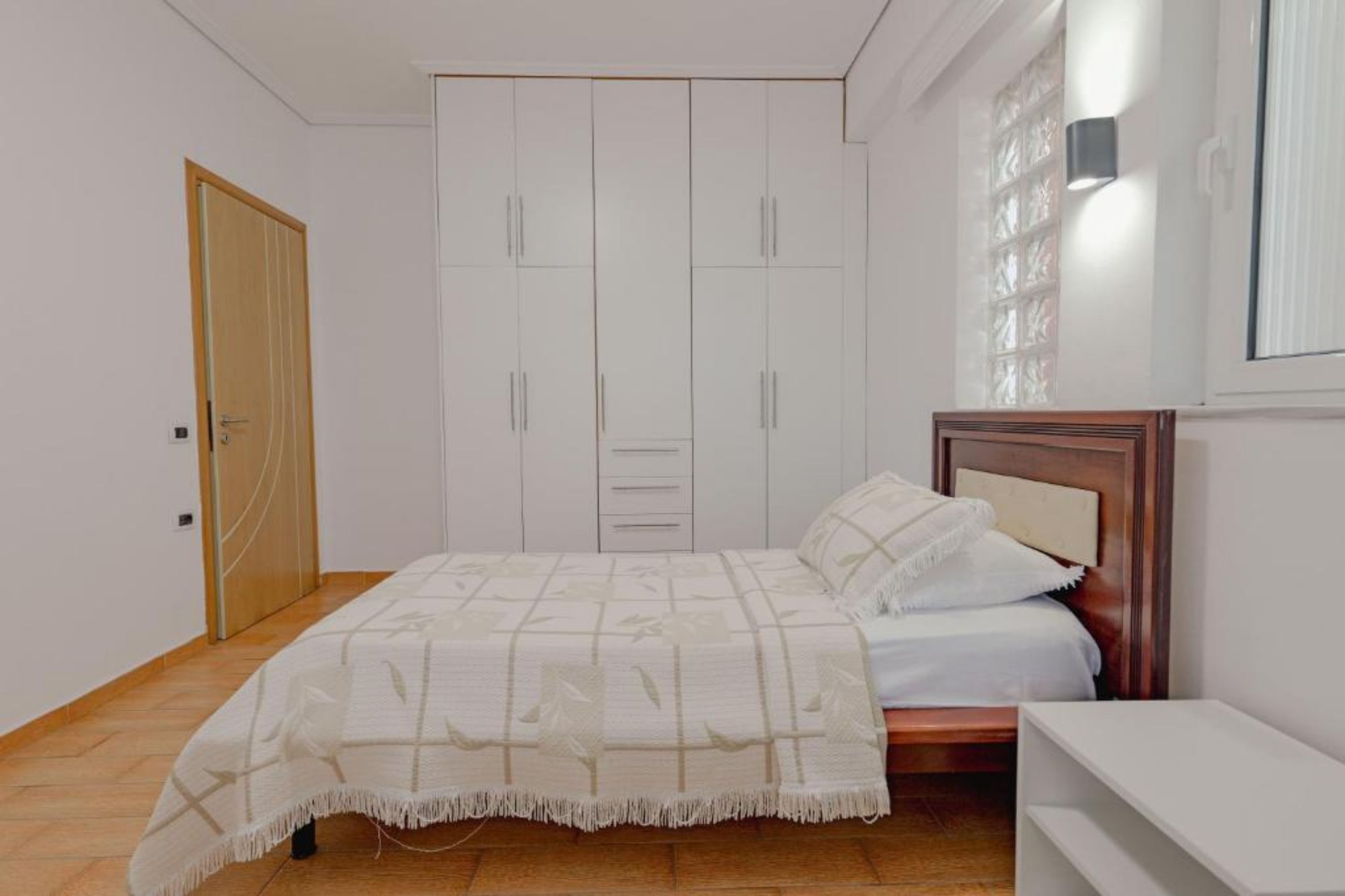 Apartment Two Bedrooms One Bathroom