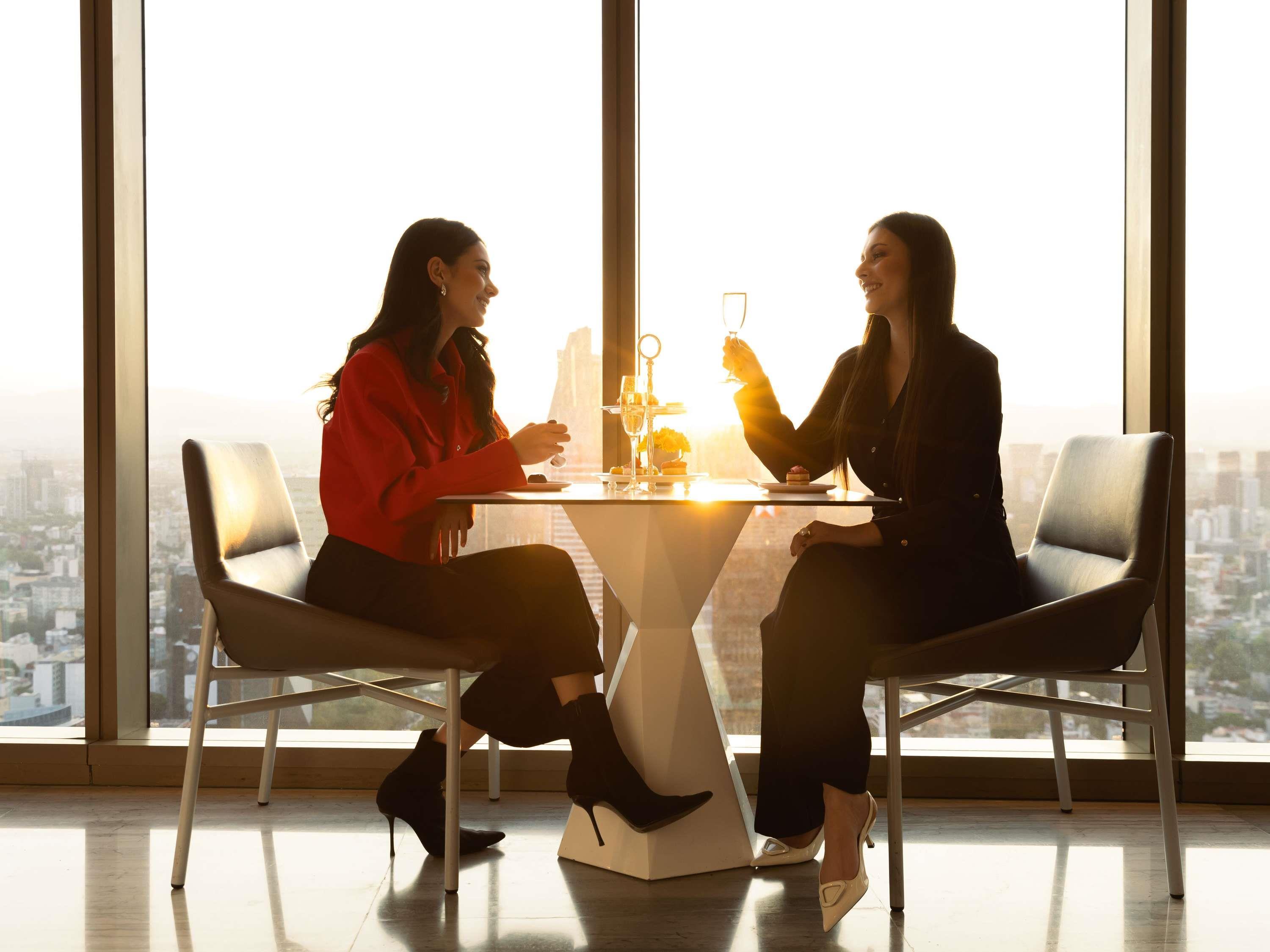 Double Club King Bed