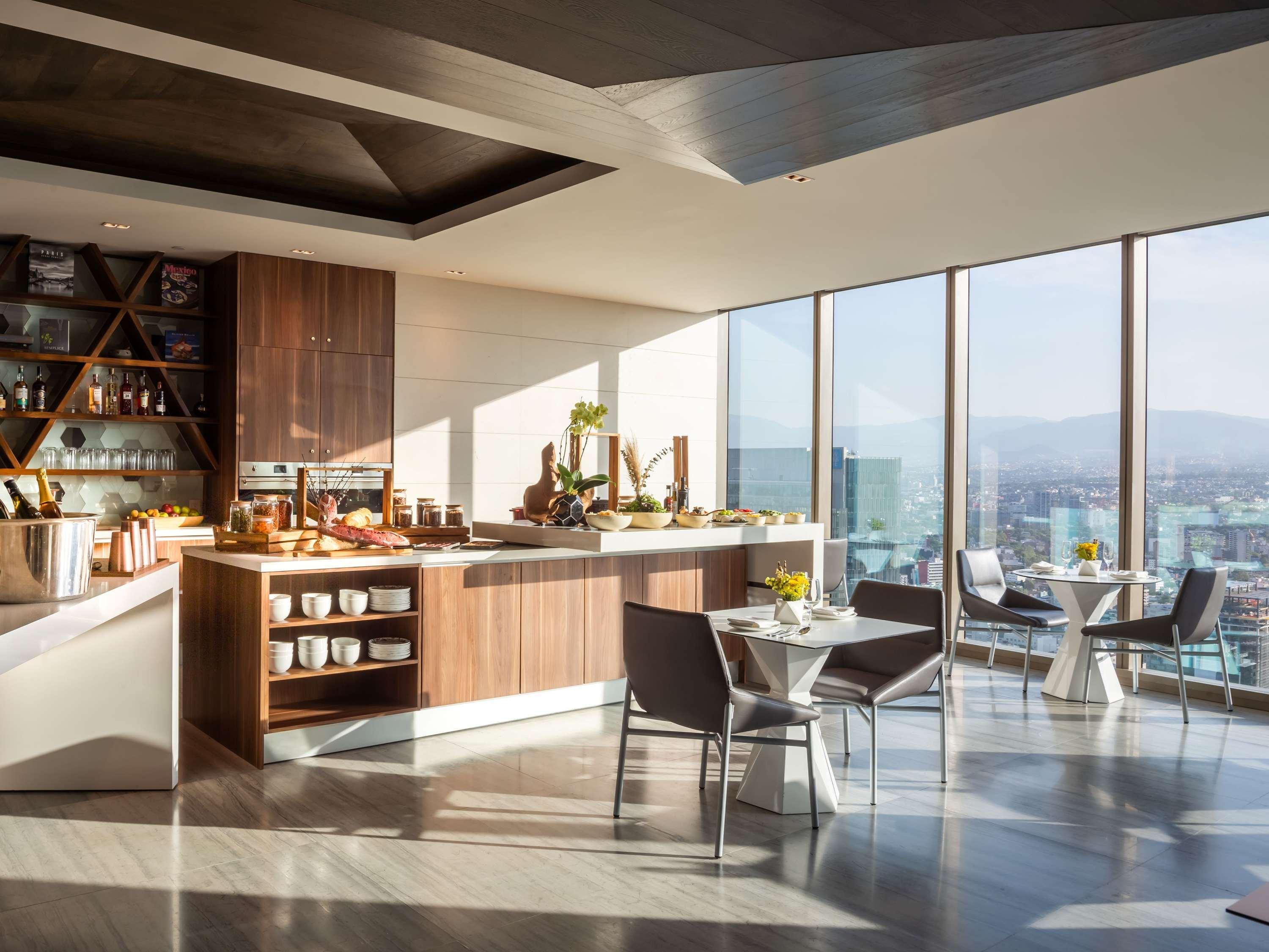 Junior Suite with Views