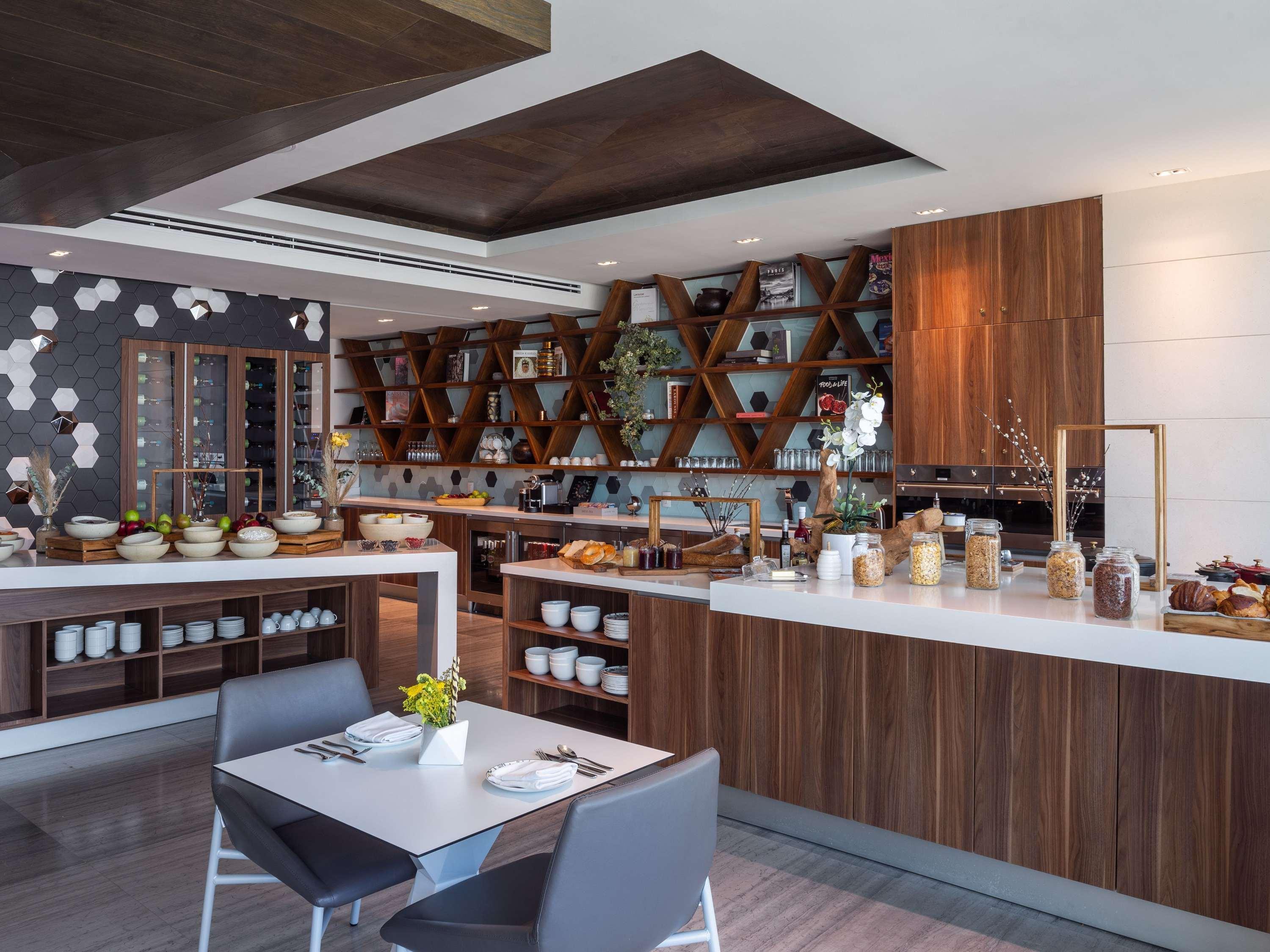 Junior Suite with Views