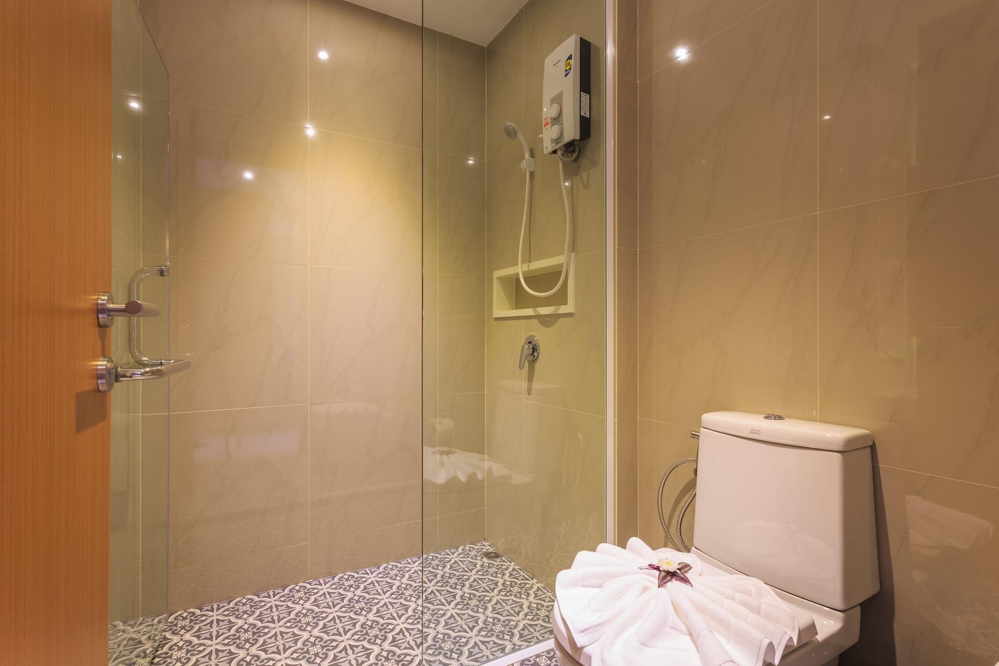 Double Deluxe Pool View