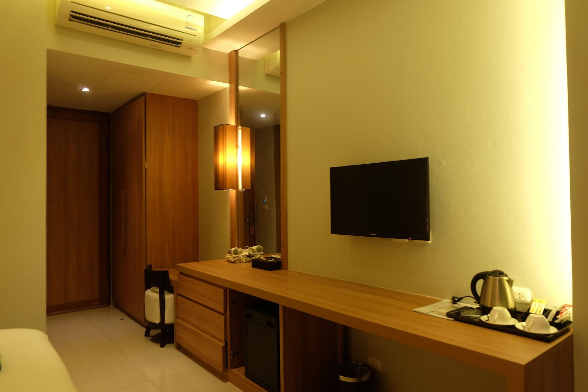 Double Superior Queen Bed