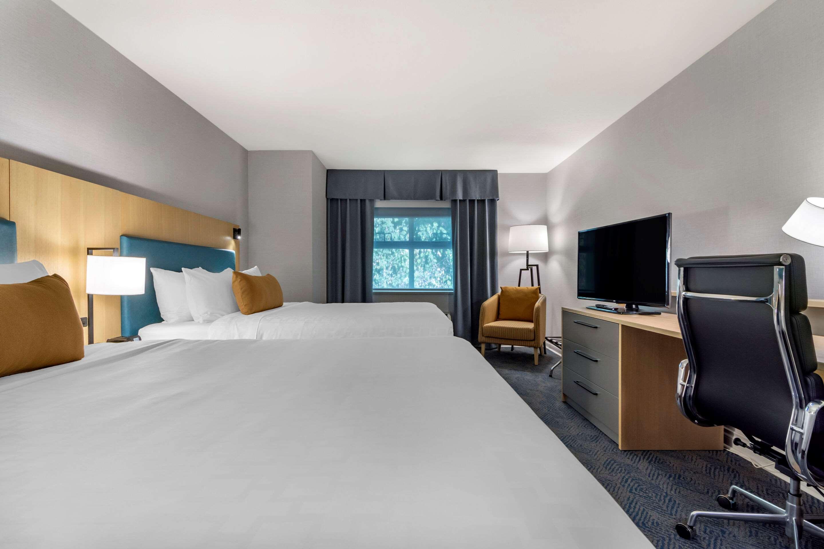 Double Two Queen Beds Non Smoking