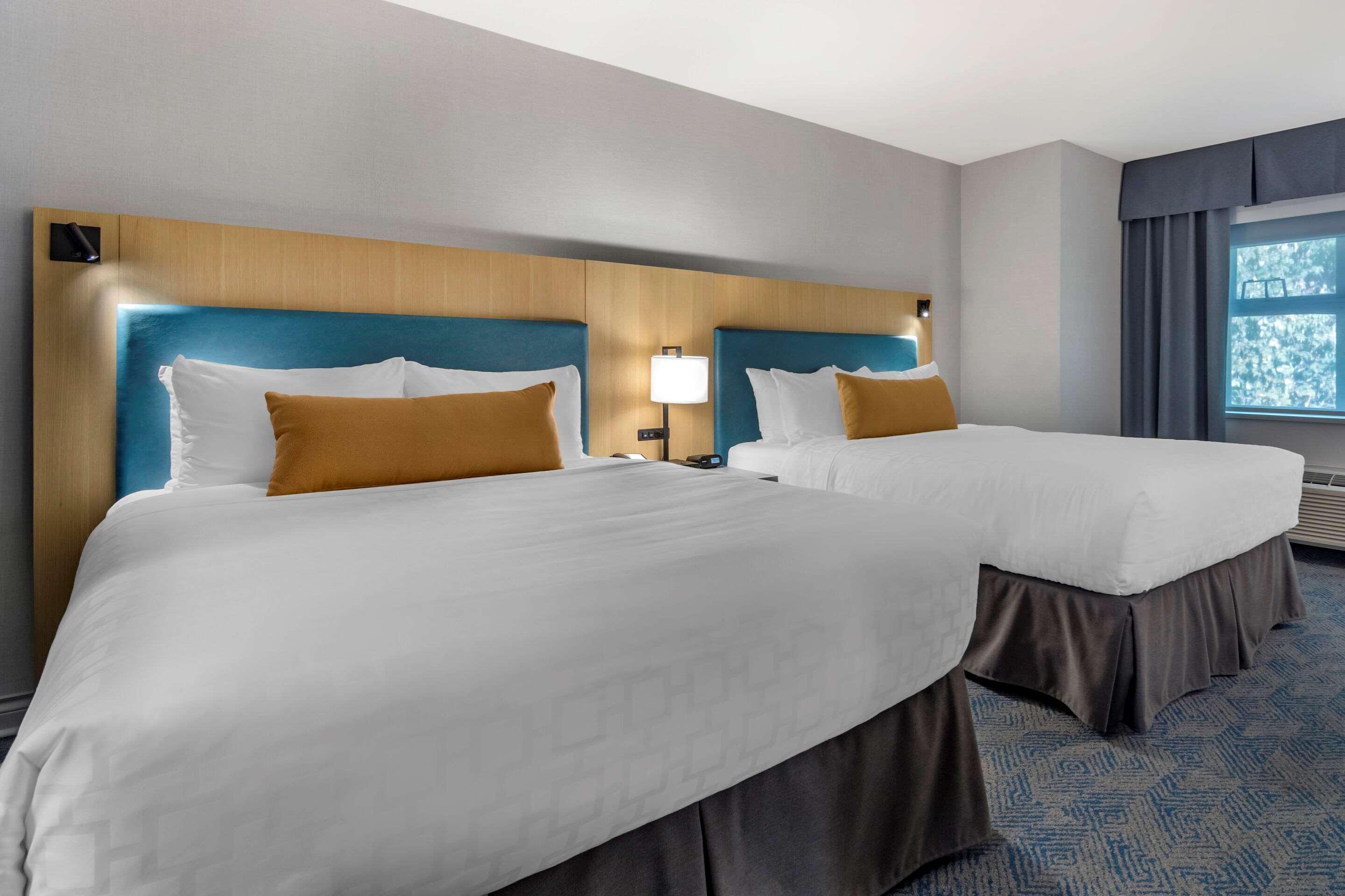 Double Two Queen Beds Non Smoking