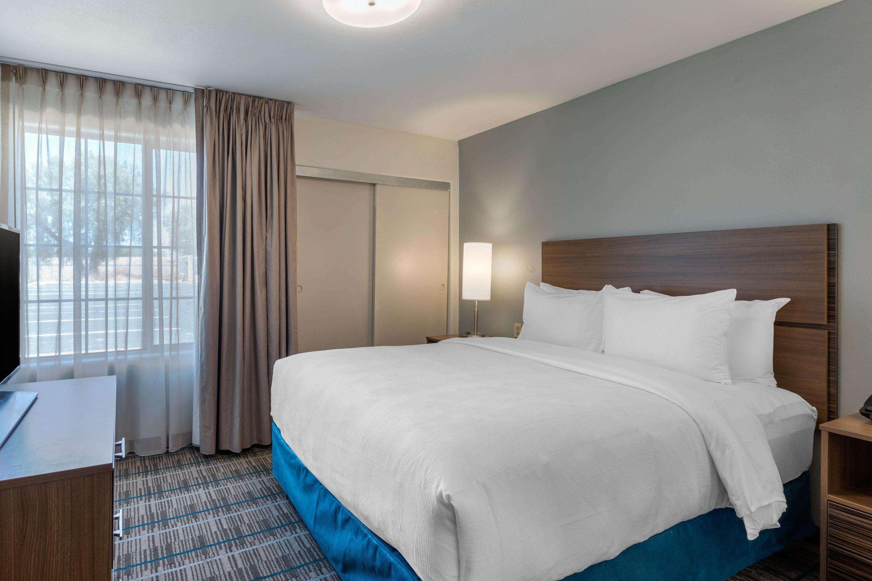 Suite Two Queen Beds Non Smoking