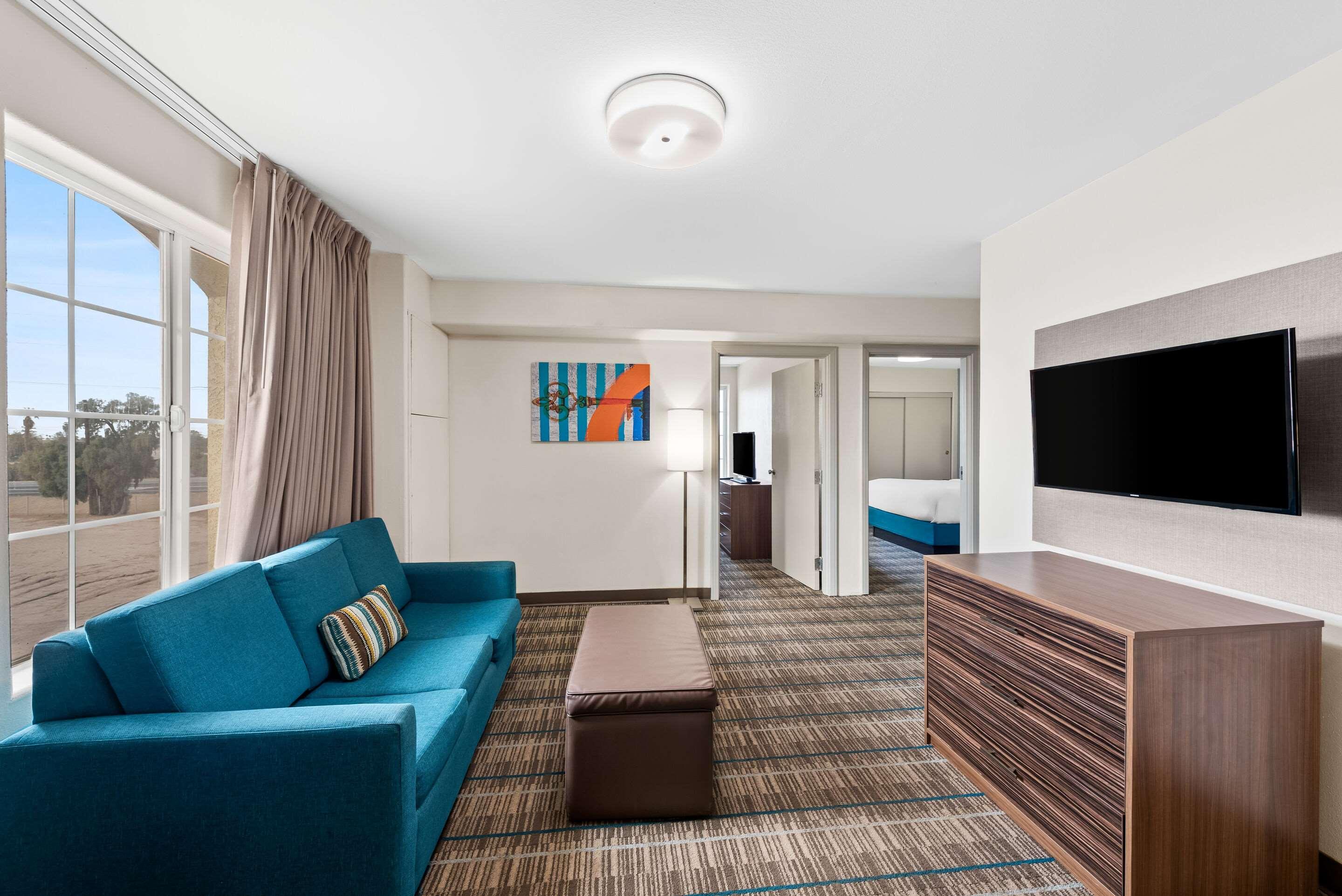 Suite Two Queen Beds Non Smoking