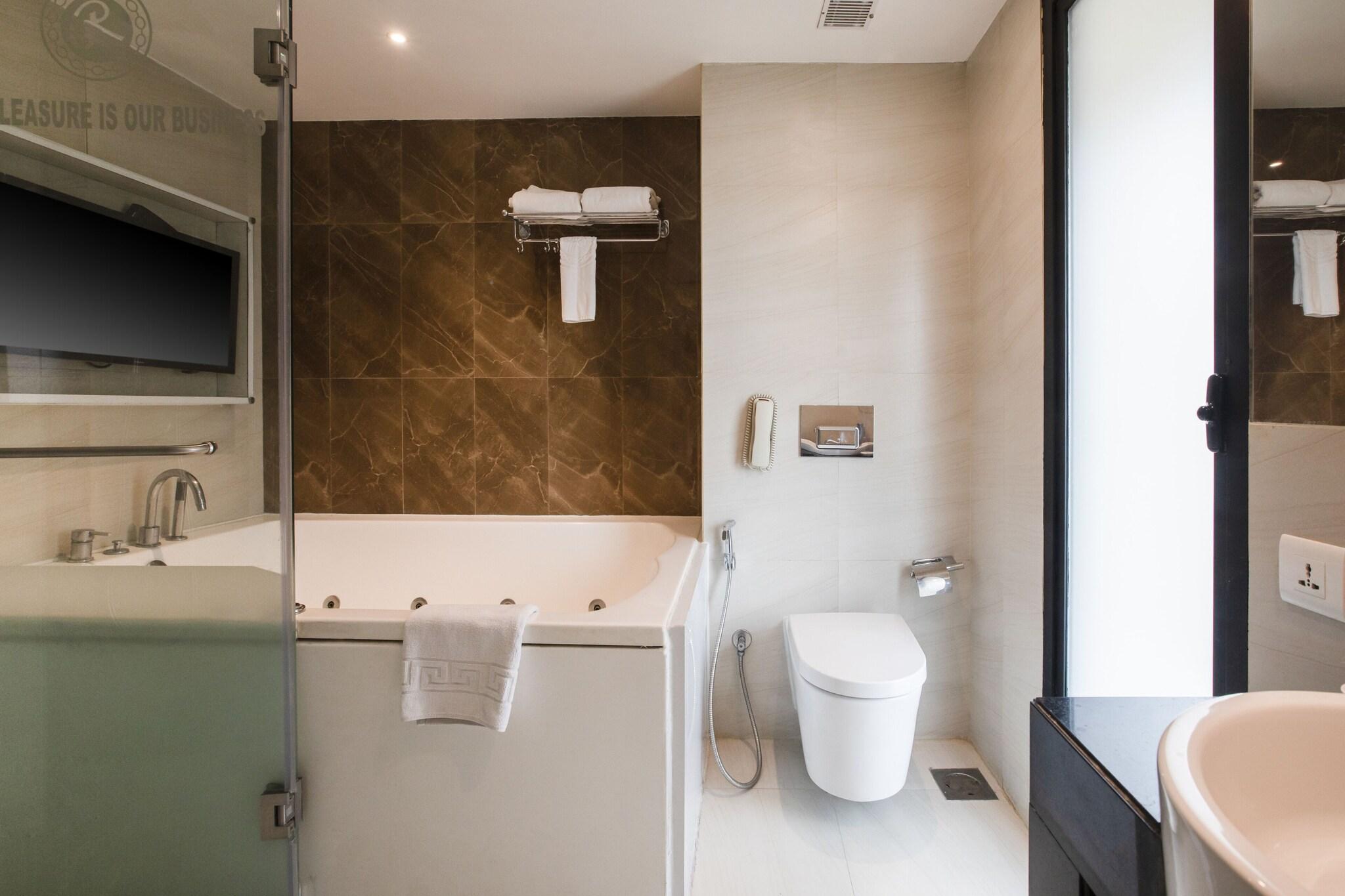 Apartment Club King Bed